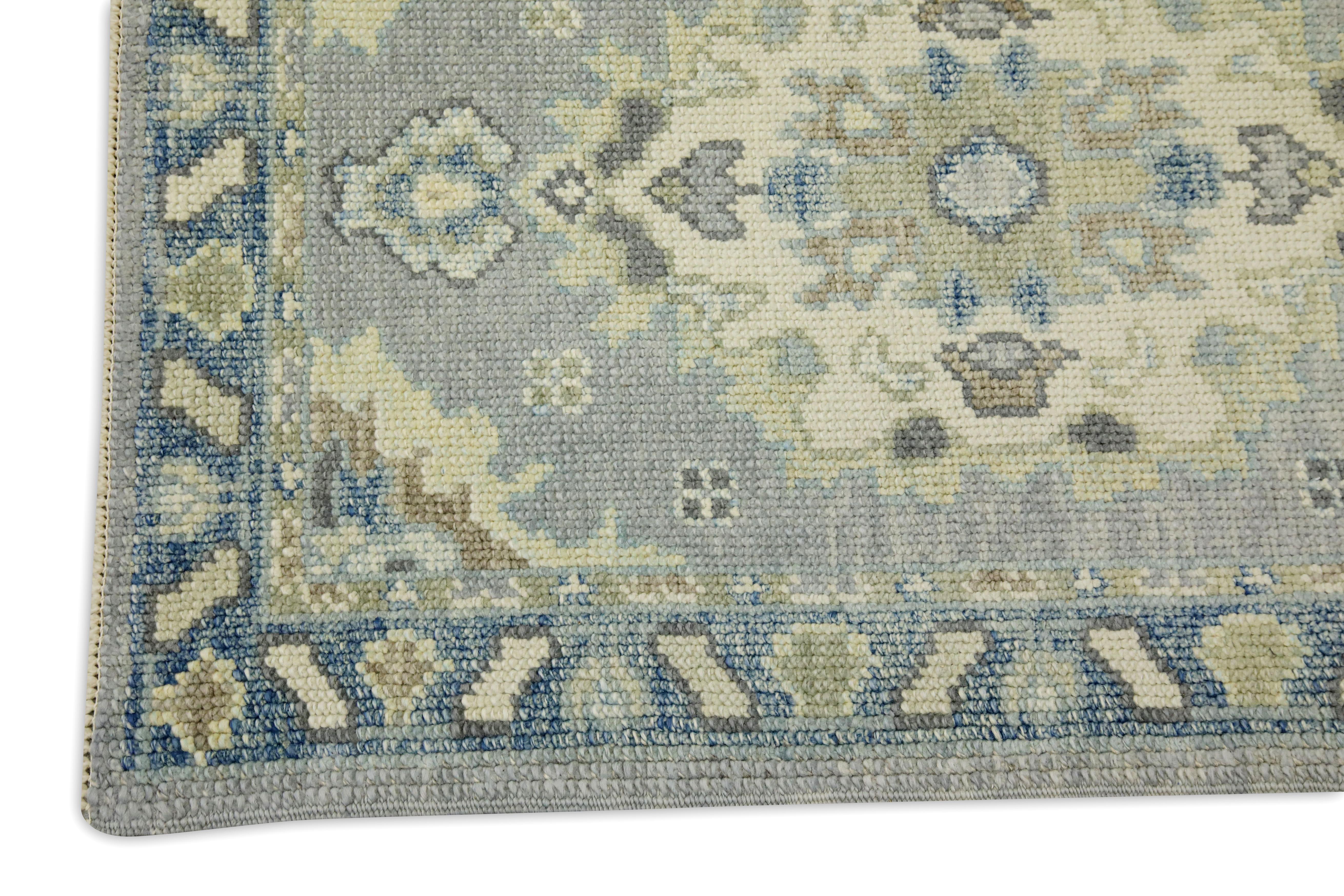 Türkischer Oushak-Teppich in Blau & Grün mit geometrischem Design aus Wolle, 2'3