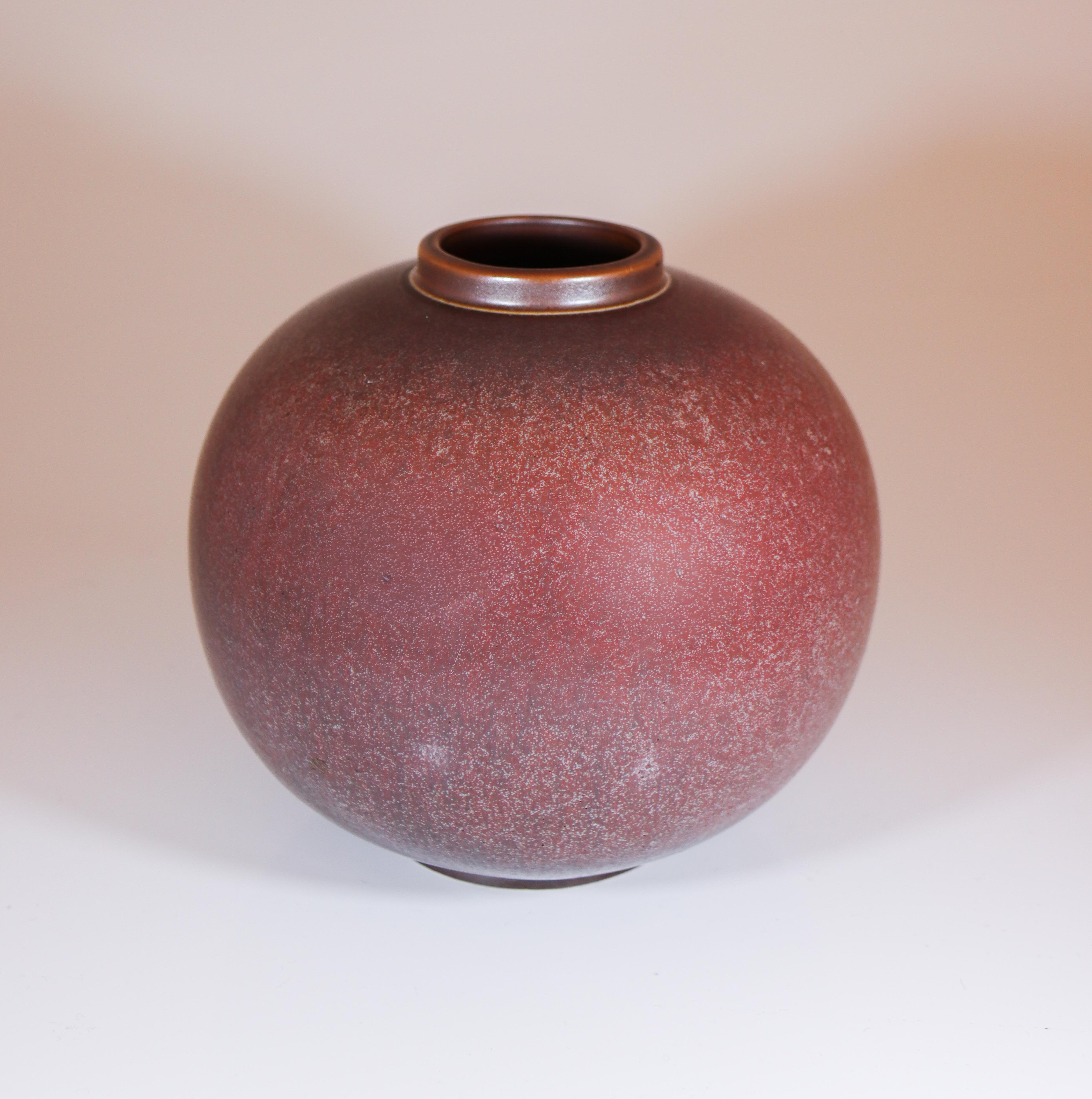 20th Century Stunning Red Stoneware Vase attributed to Gunnar Nylund Rörstrand For Sale