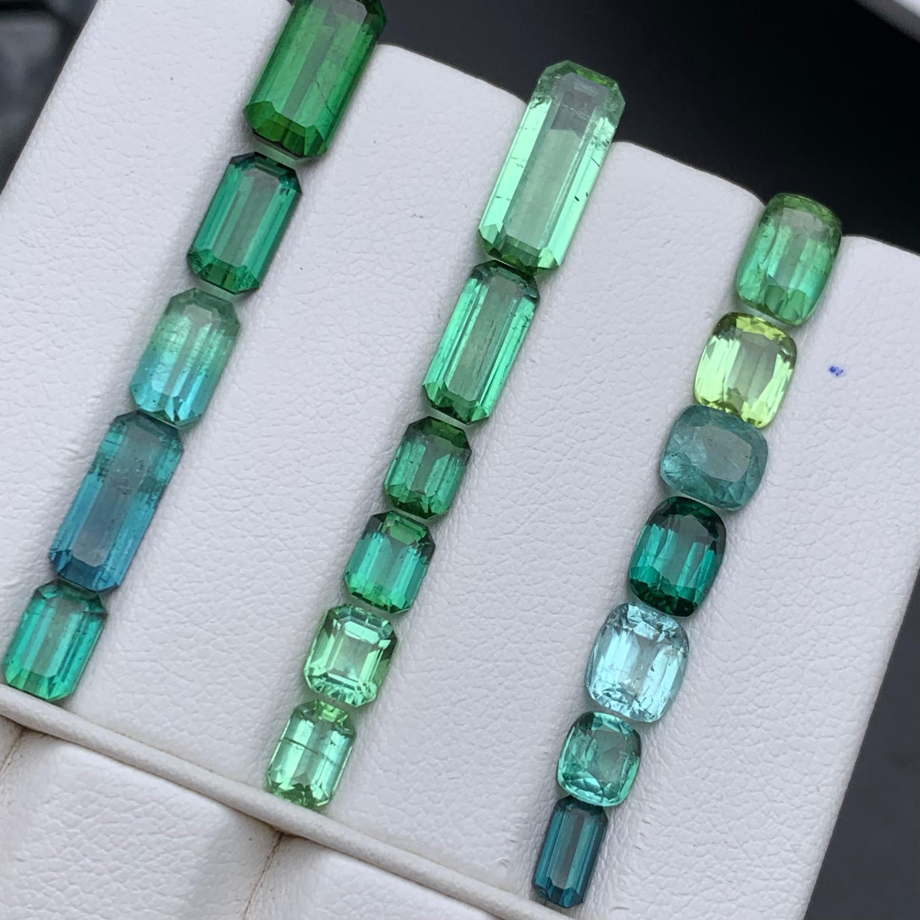 Azul Verde Mezcla Color Turmalina Natural Tamaño Joyería Piedras Sueltas Lote 20.45Ct Contemporáneo en venta