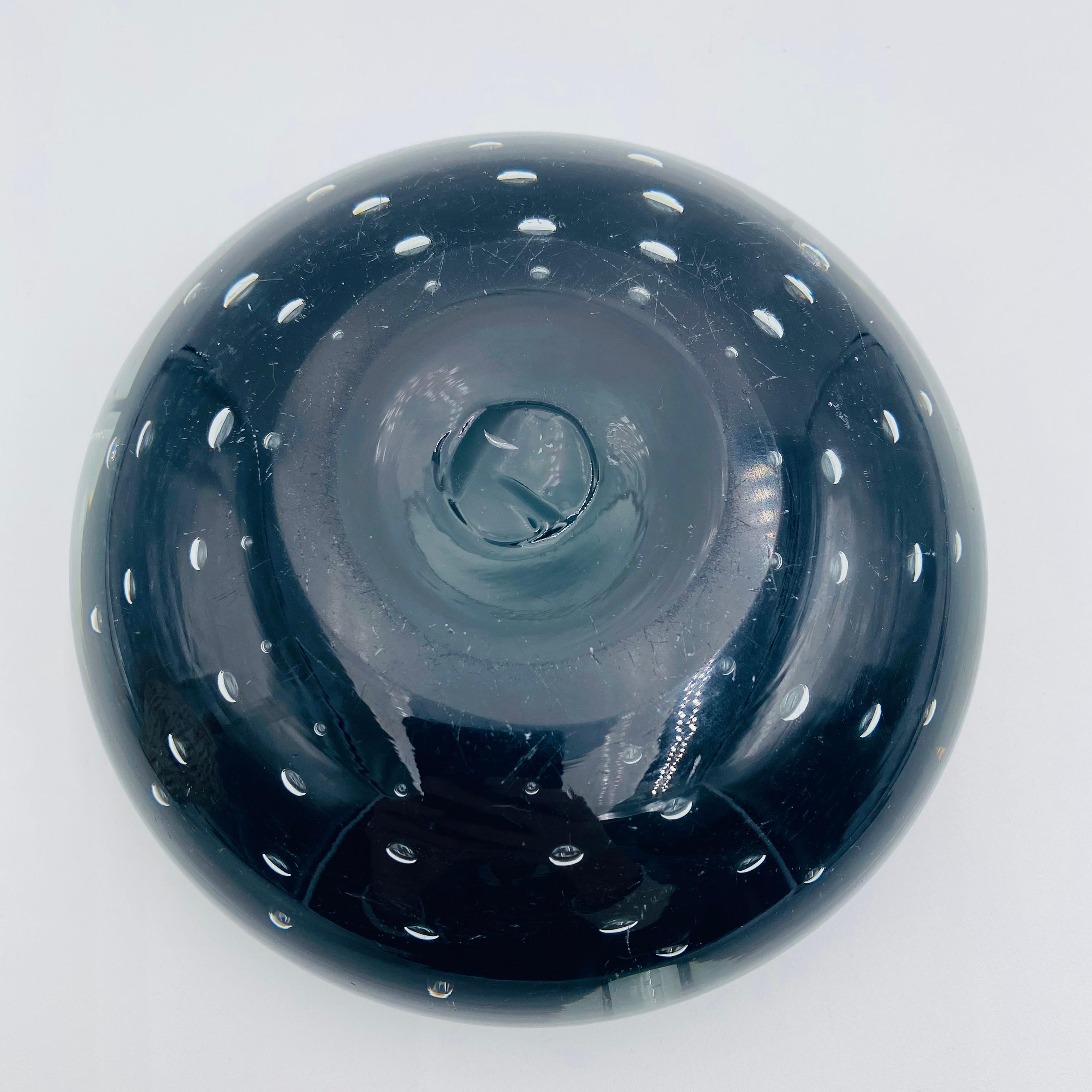 Blue Green Murano Ashtray with Controlled Bubble Design by Seguso, circa 1950s In Good Condition In San Juan Capistrano, CA