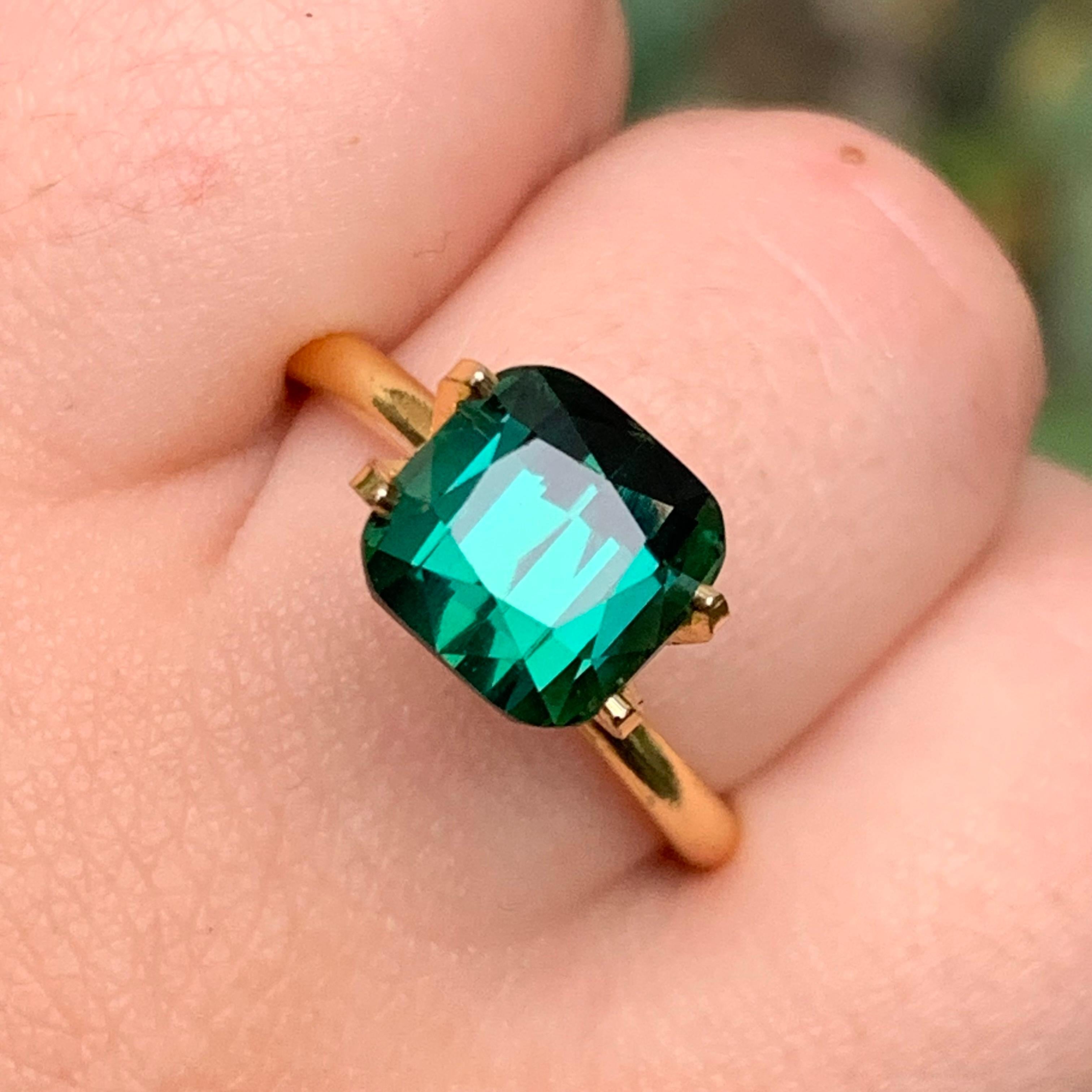 Blue Green Natural Tourmaline Ring Loose Gemstone 2.80 Ct Cushion Cut-Jewelry In New Condition For Sale In Peshawar, PK