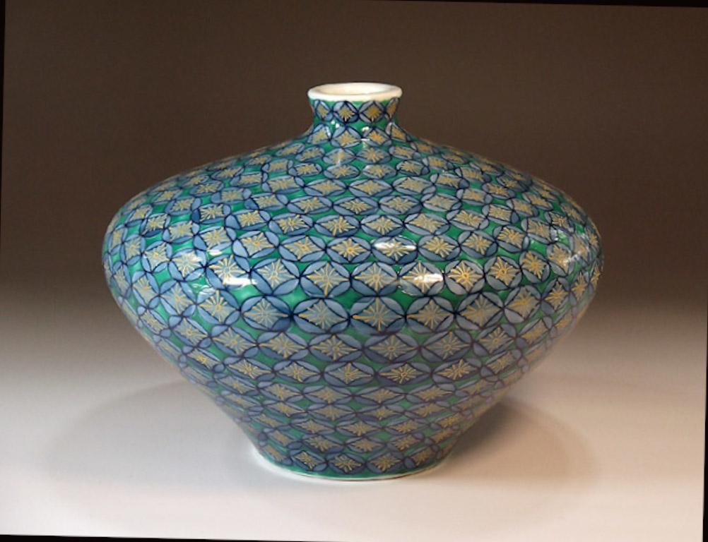 Hand-Painted Blue Green Red Porcelain Vase by Japanese Contemporary Master Artist For Sale