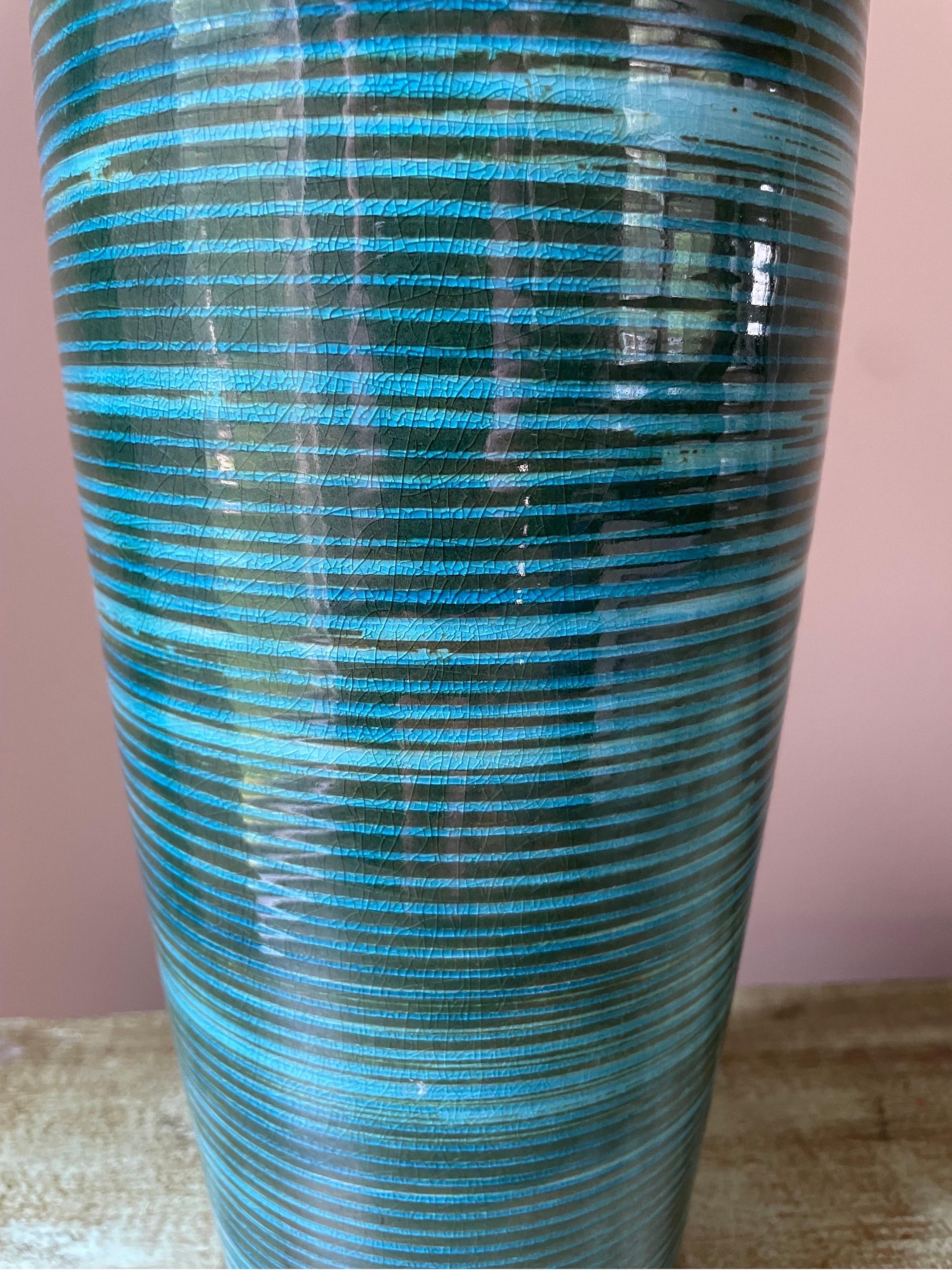 Mid-Century Modern Blue Green Ribbed Midcentury Ceramic Table Lamp For Sale