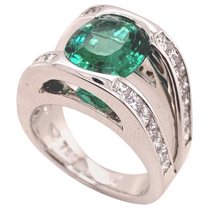 Blue Green Tourmaline 3.5 Carat and Diamond Ring in 18 Karat White Gold