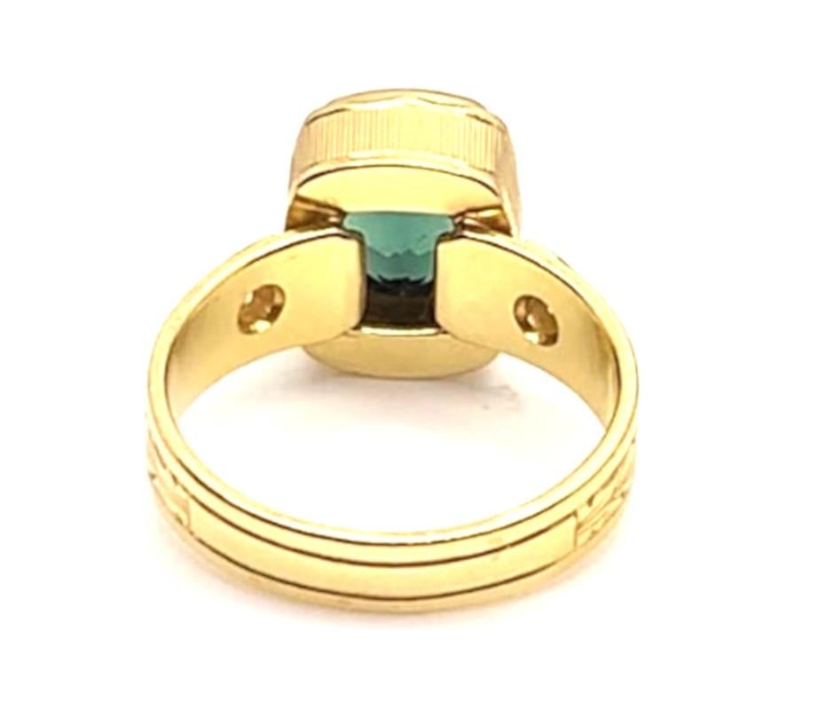 Blue-Green Tourmaline and Diamond, Hand-Engraved 18k Yellow Gold Ring In New Condition In Los Angeles, CA