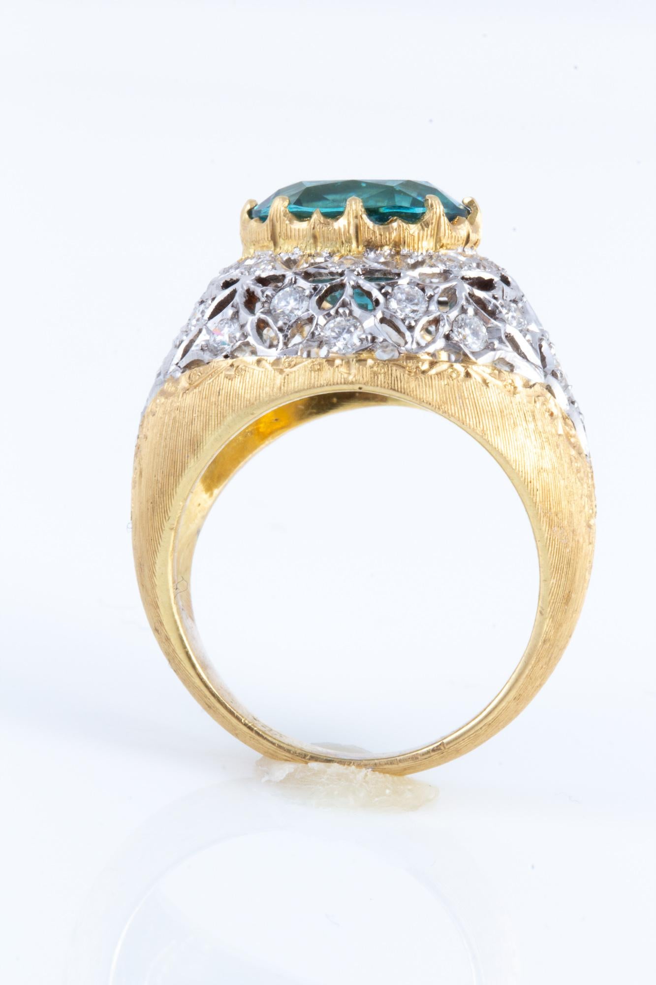 Blue Green Tourmaline and Diamond Ring in Florentine Crafted 18 kt Gold For Sale 5
