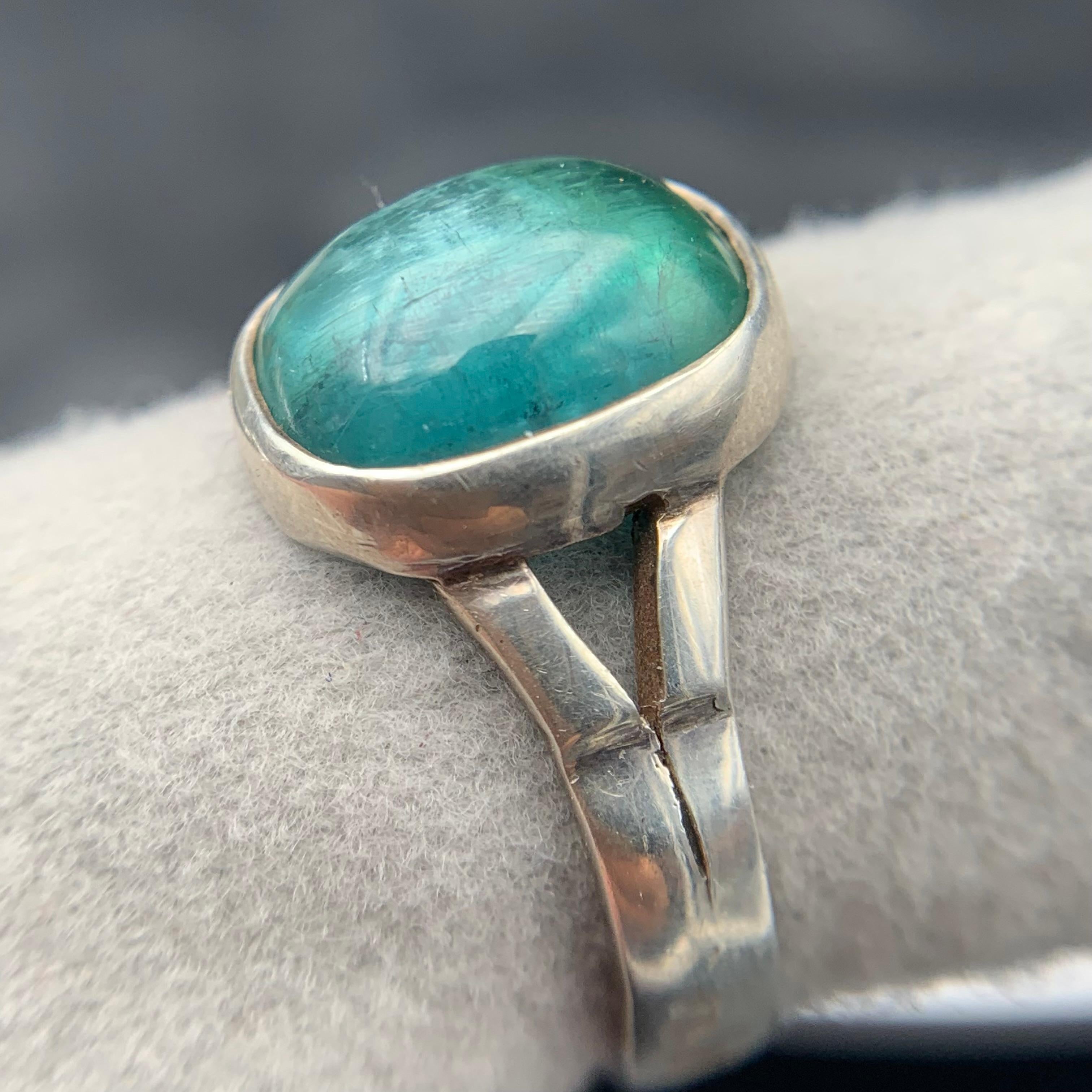 Anello in argento 925 fatto a mano con tormalina verde blu e gemma naturale, misura 8,5. in vendita 2