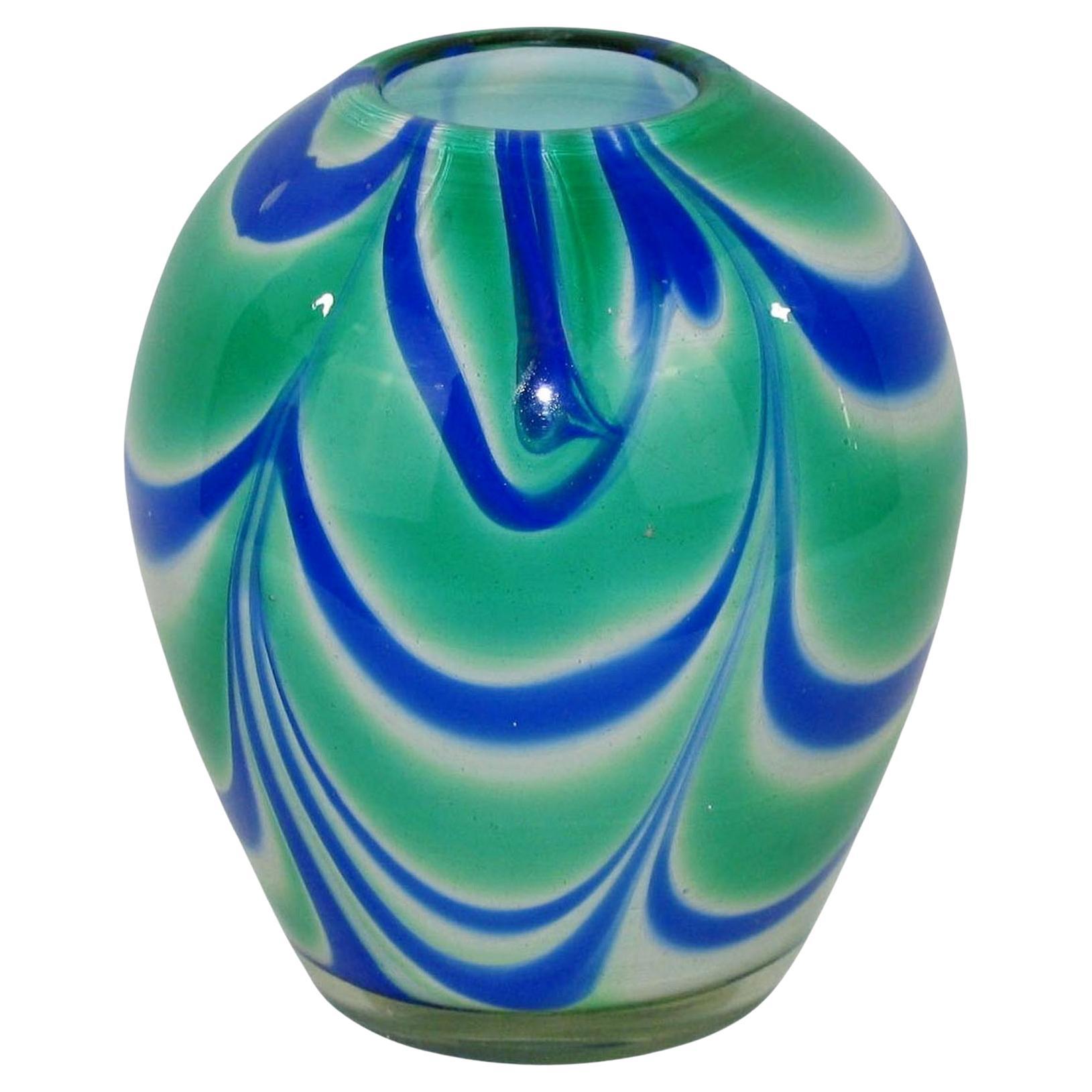 Vaso in vetro di Murano blu, verde e bianco di Carlo Moretti, Italia anni 
90