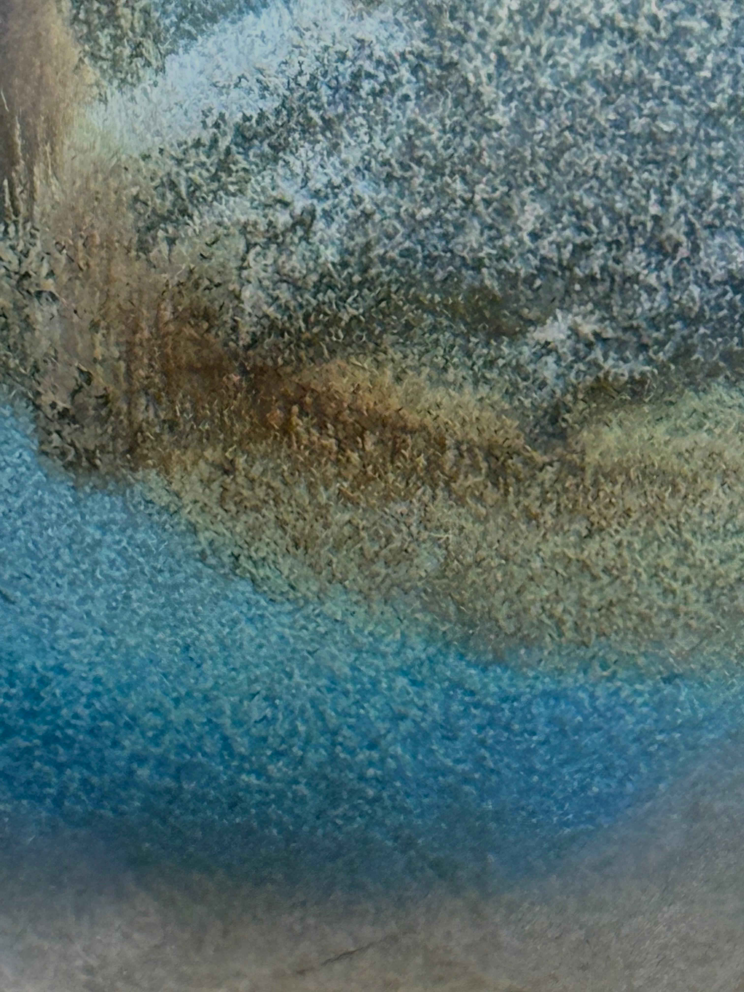 Blaugrundige mehrfarbige runde Vase, China, Zeitgenössisch (Keramik) im Angebot