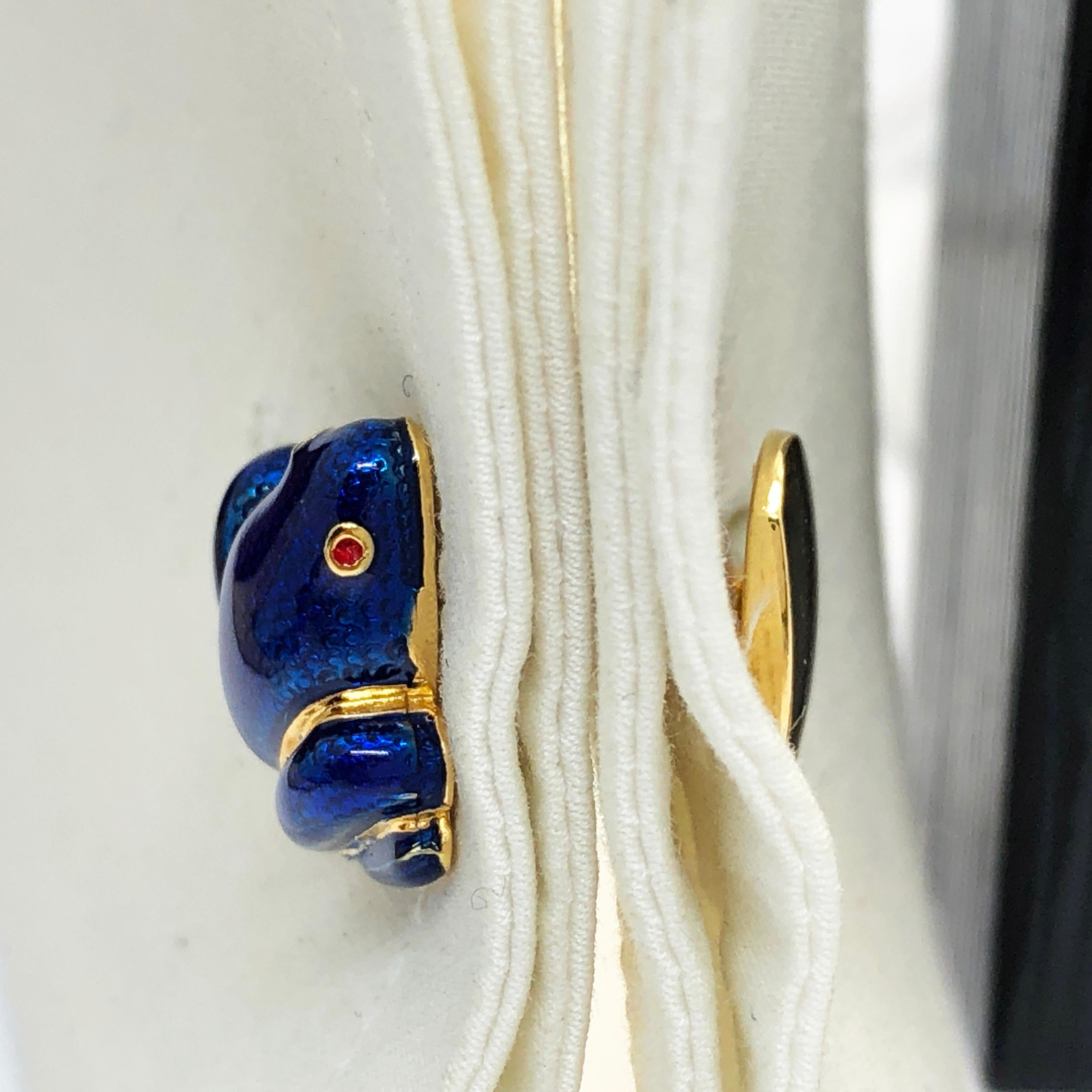 Berca Navy Blue Hand Enameled Frog Shaped Sterling Silver Gold-Plated Cufflinks In New Condition In Valenza, IT