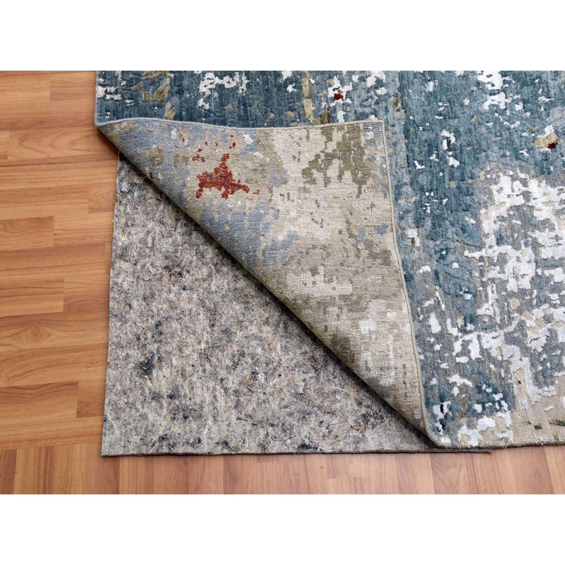 Annodato a mano Tappeto orientale blu annodato a mano con design astratto e nodo persiano, interamente in lana, di dimensioni eccessive in vendita
