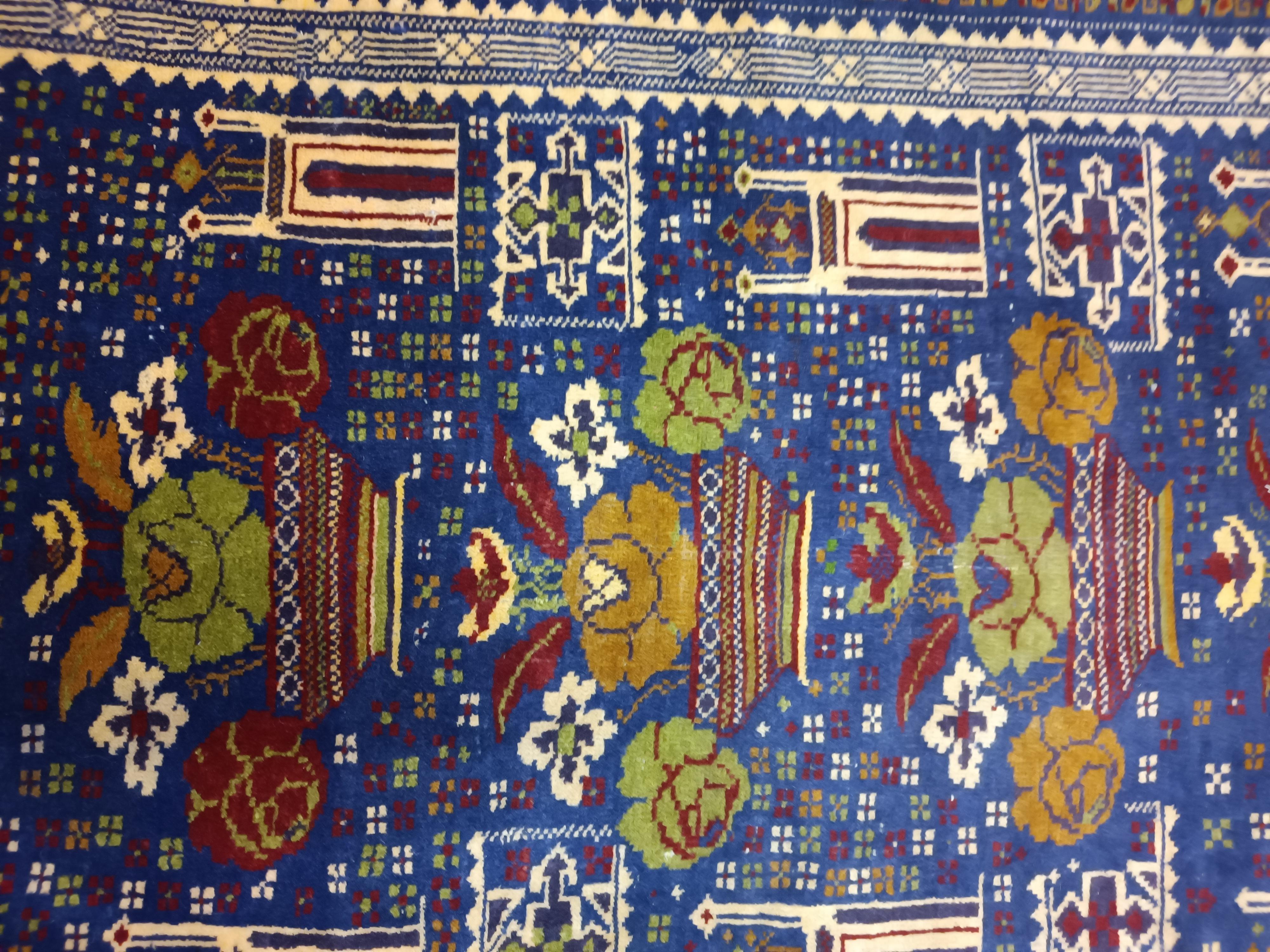 Blauer handgefertigter Balouch-Teppich Balouch-Teppich, persischer rustikaler Vintage-Teppich mit Tiermuster im Angebot 4