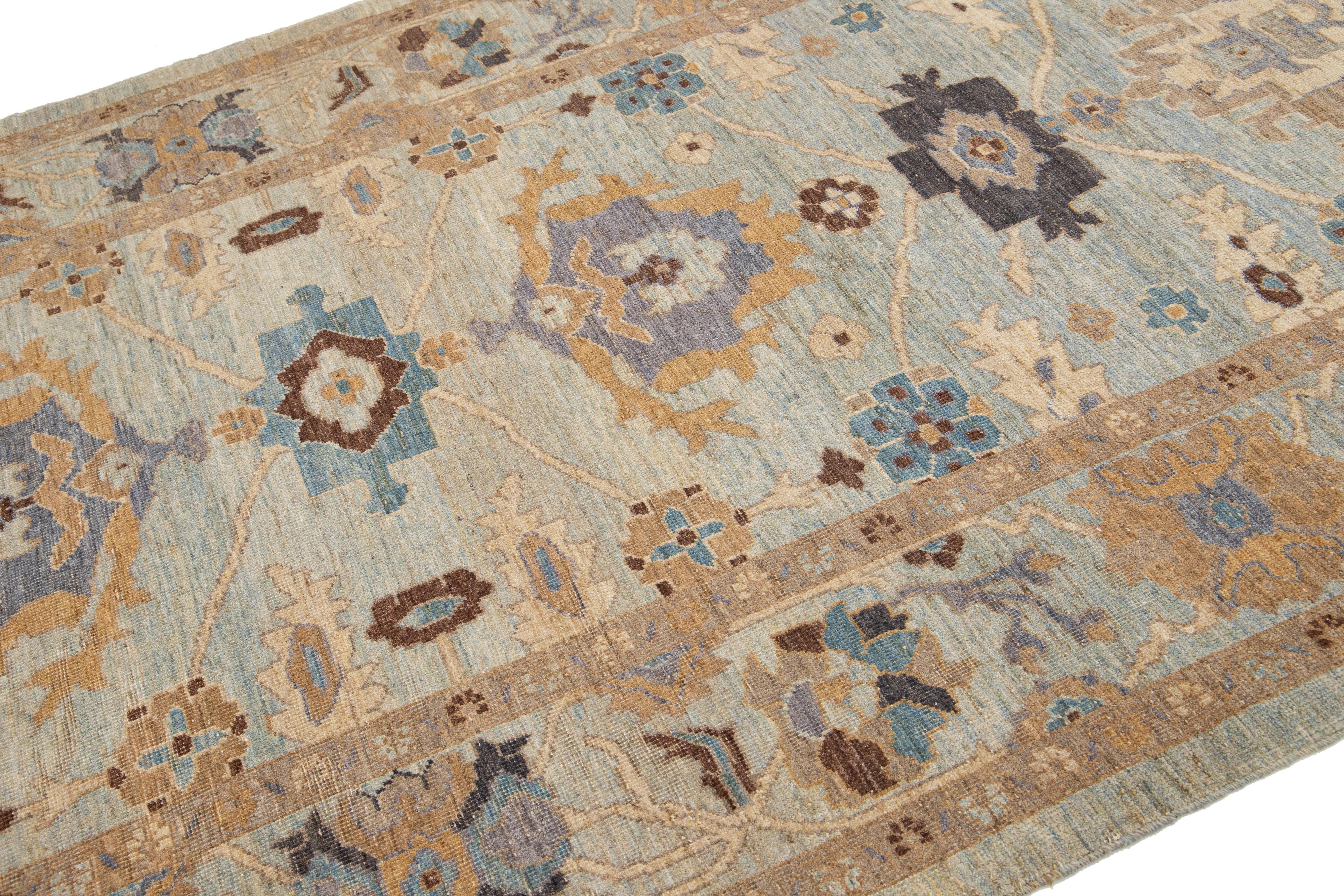 Blauer handgefertigter moderner Sultanabad-Wollteppich mit Blumenmotiv aus Blau (Persisch) im Angebot
