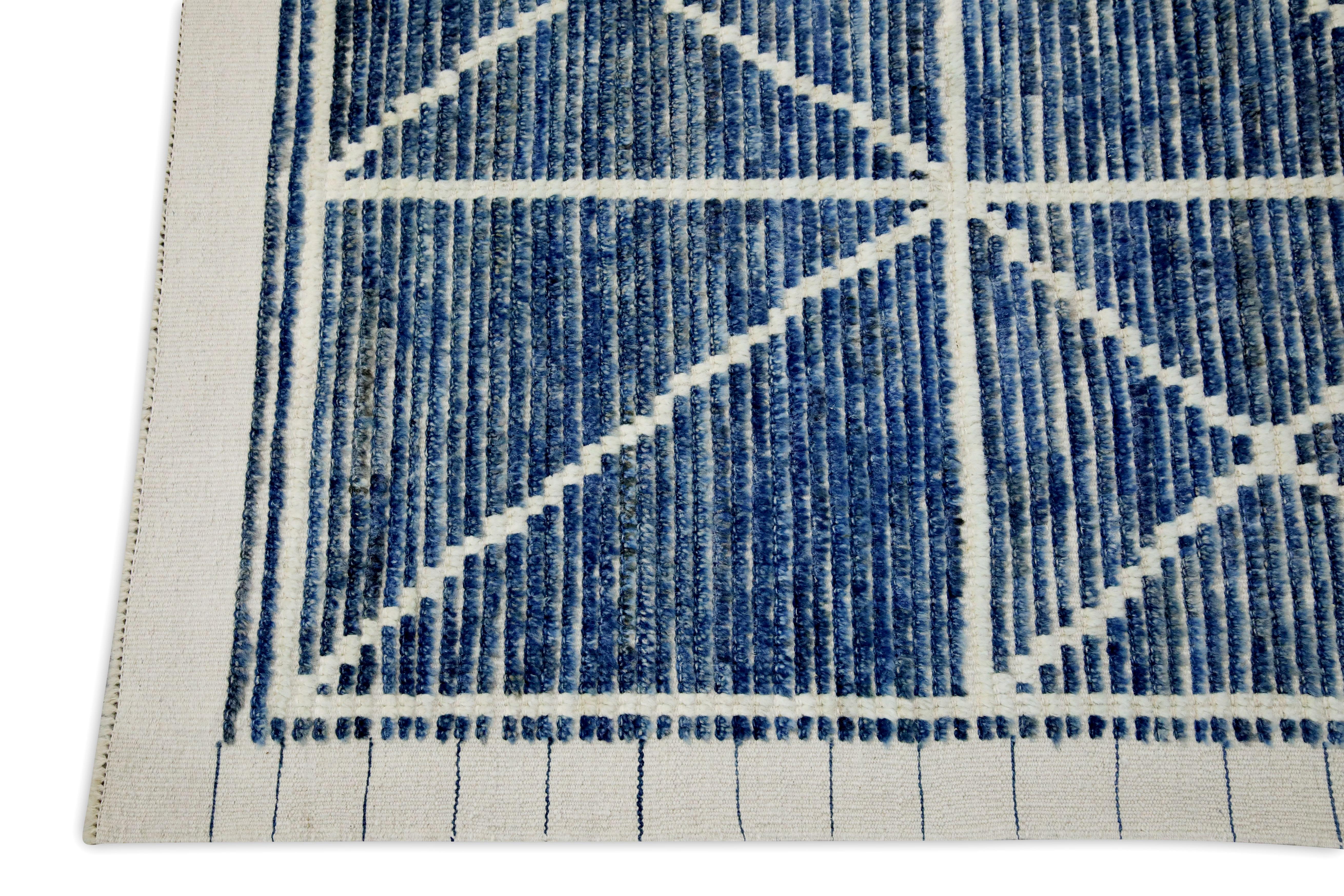 Blauer handgefertigter Tulu-Teppich aus Wolle in geometrischem Design 8' x 10'4