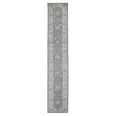 Türkischer Oushak-Läufer aus handgewebter Wolle in Blau 3'3" X 17'7"