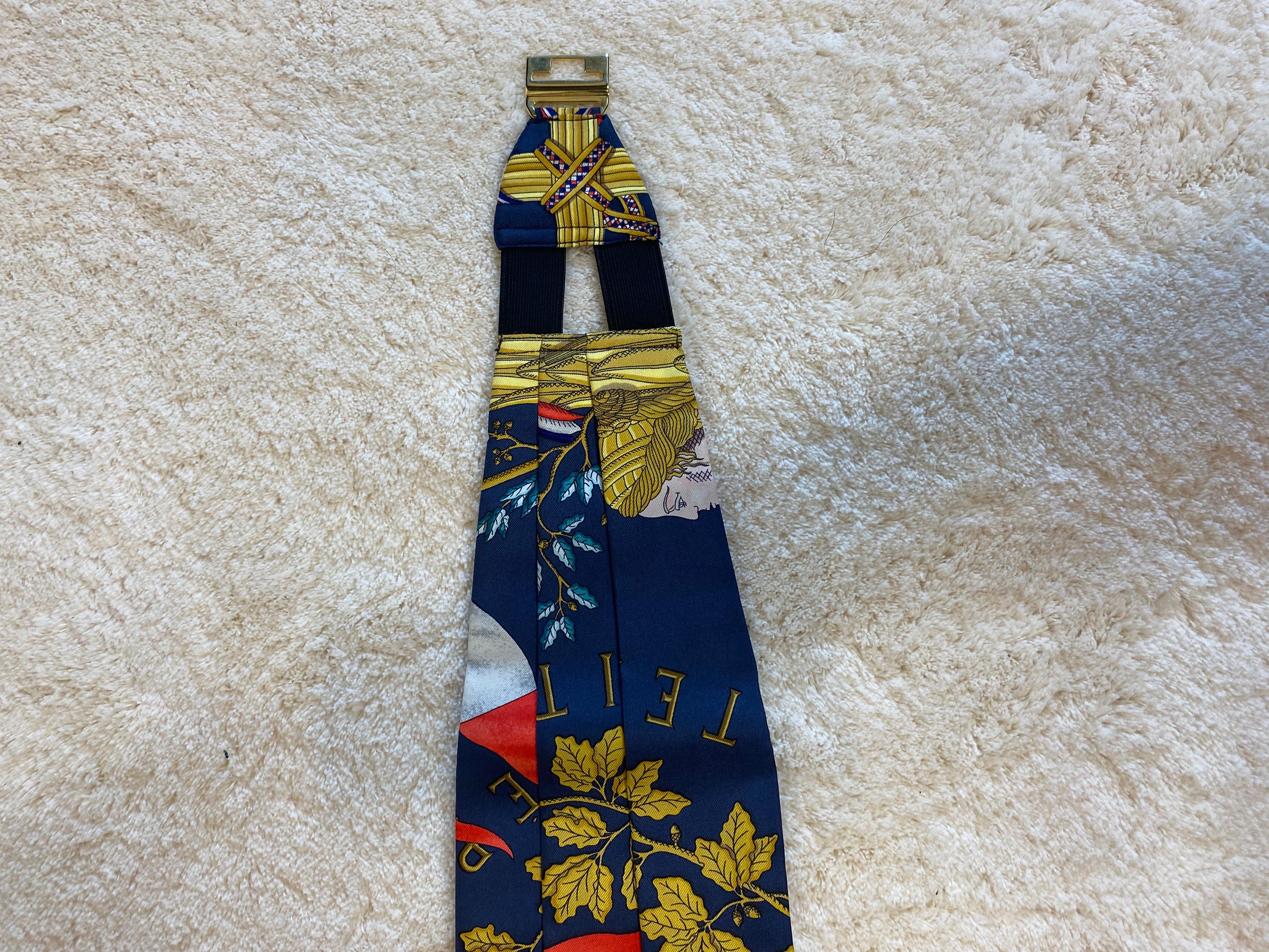 Blue Hermès-Paris patterned belt. For Sale 2