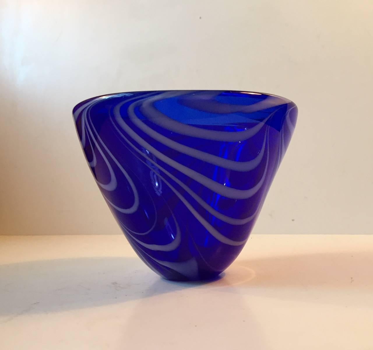 Blue Holmegaard Bowl with Candy Stripes by Torben Jorgensen, 1980s In Excellent Condition For Sale In Esbjerg, DK