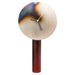 Orologio da tavolo Blue Hour firmato da Adam Ruiz e Cyril Fuchs
