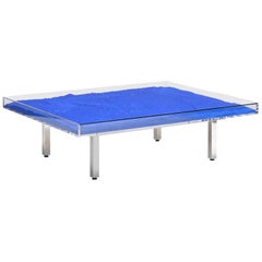 Table IKB Yves Klein bleue:: fabriquée en France