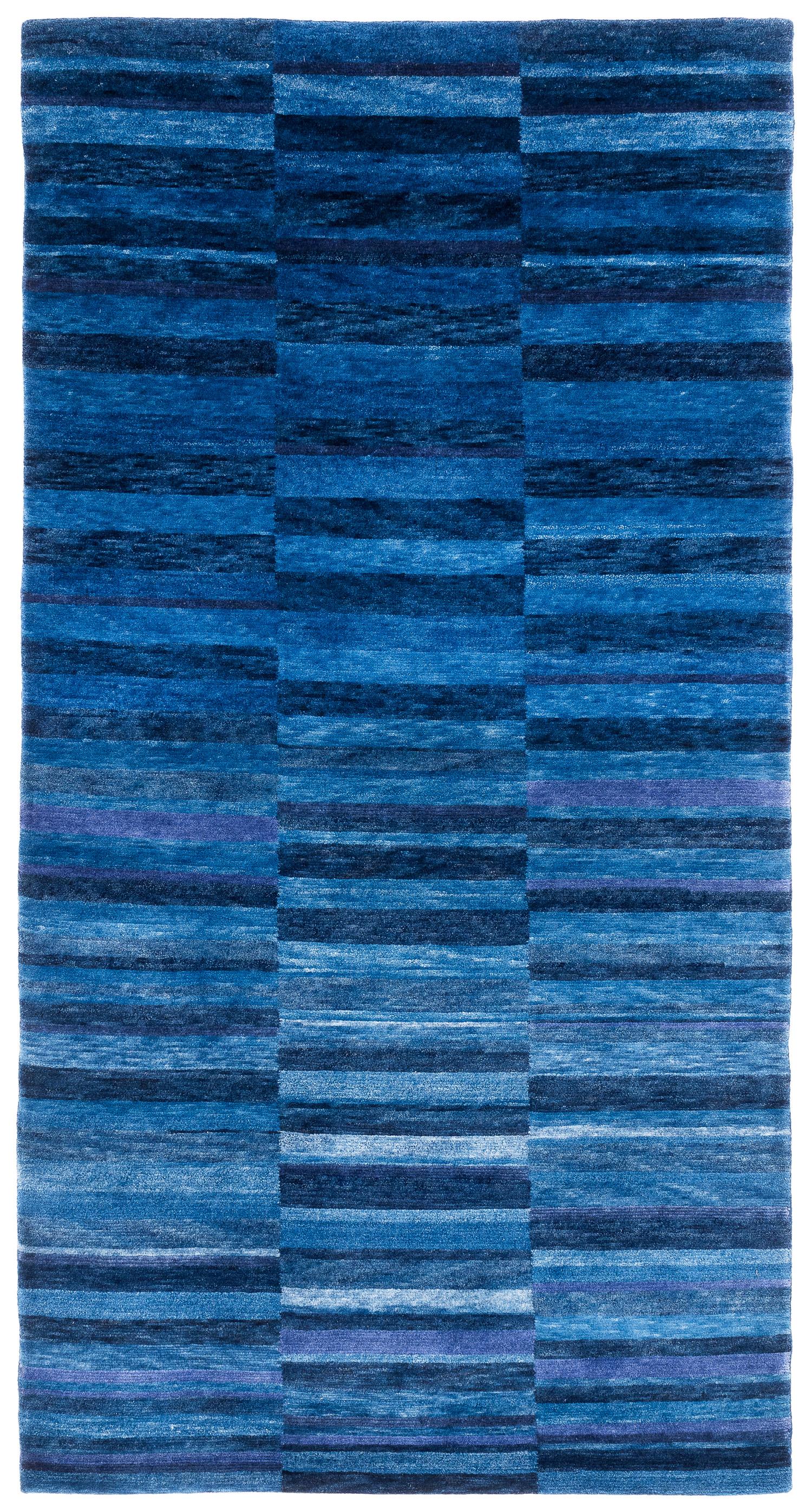 Handgefertigter Teppich aus Wolle mit blauen, indigoblauen Streifen und natürlichen Farbstoffen von Joseph Carini im Angebot 9