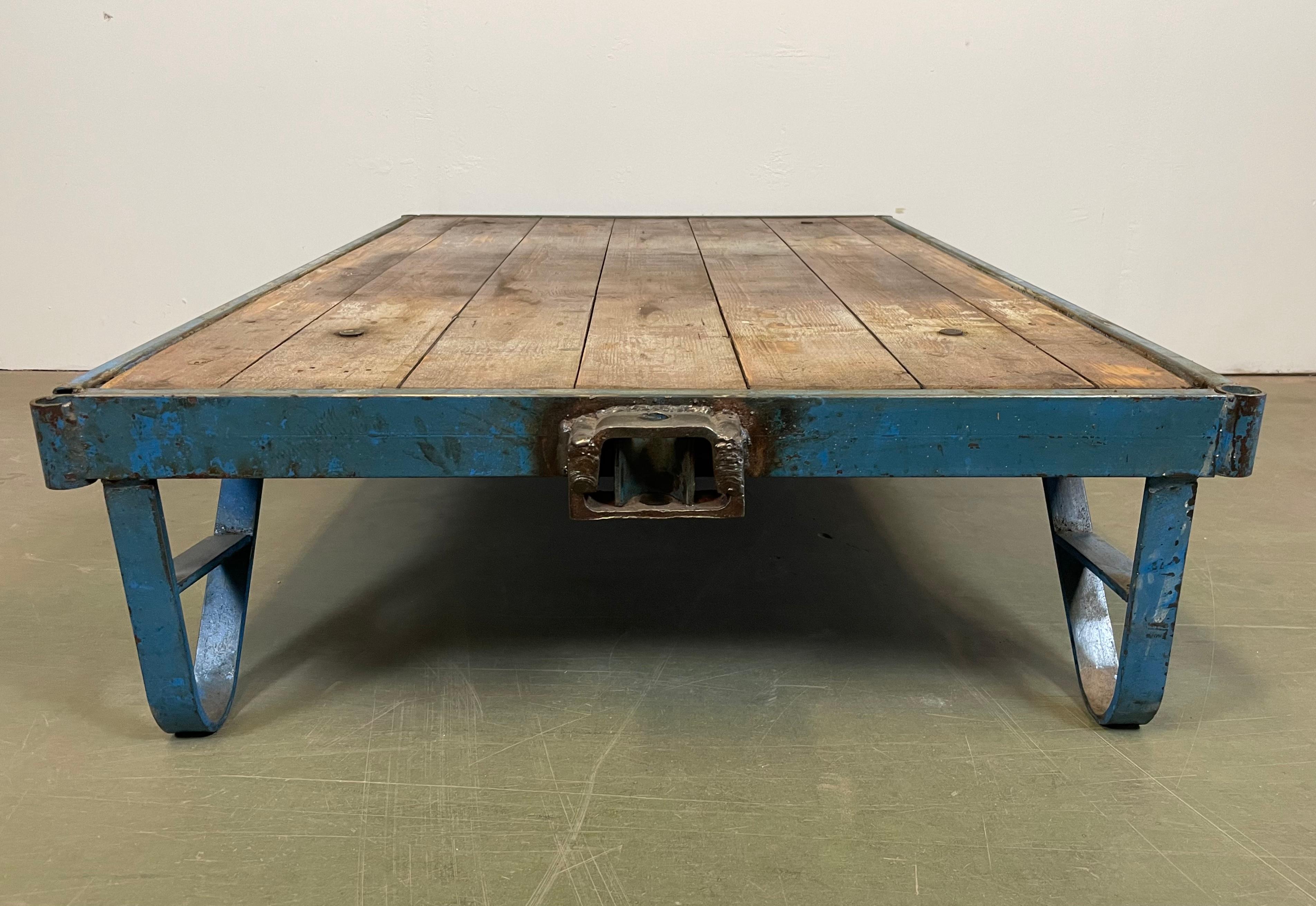 Blue Industrial Coffee Table Cart, 1960s 4