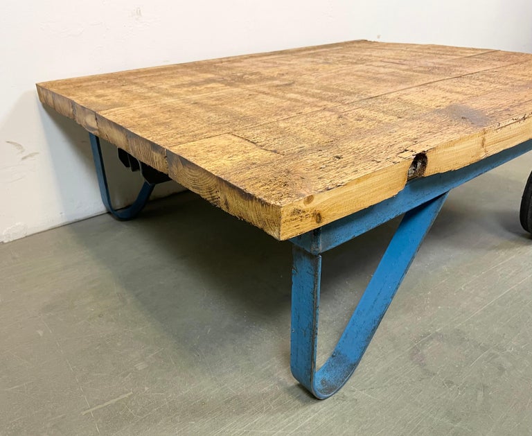Blue Industrial Coffee Table Cart, 1960s In Good Condition For Sale In Mratin, CZ