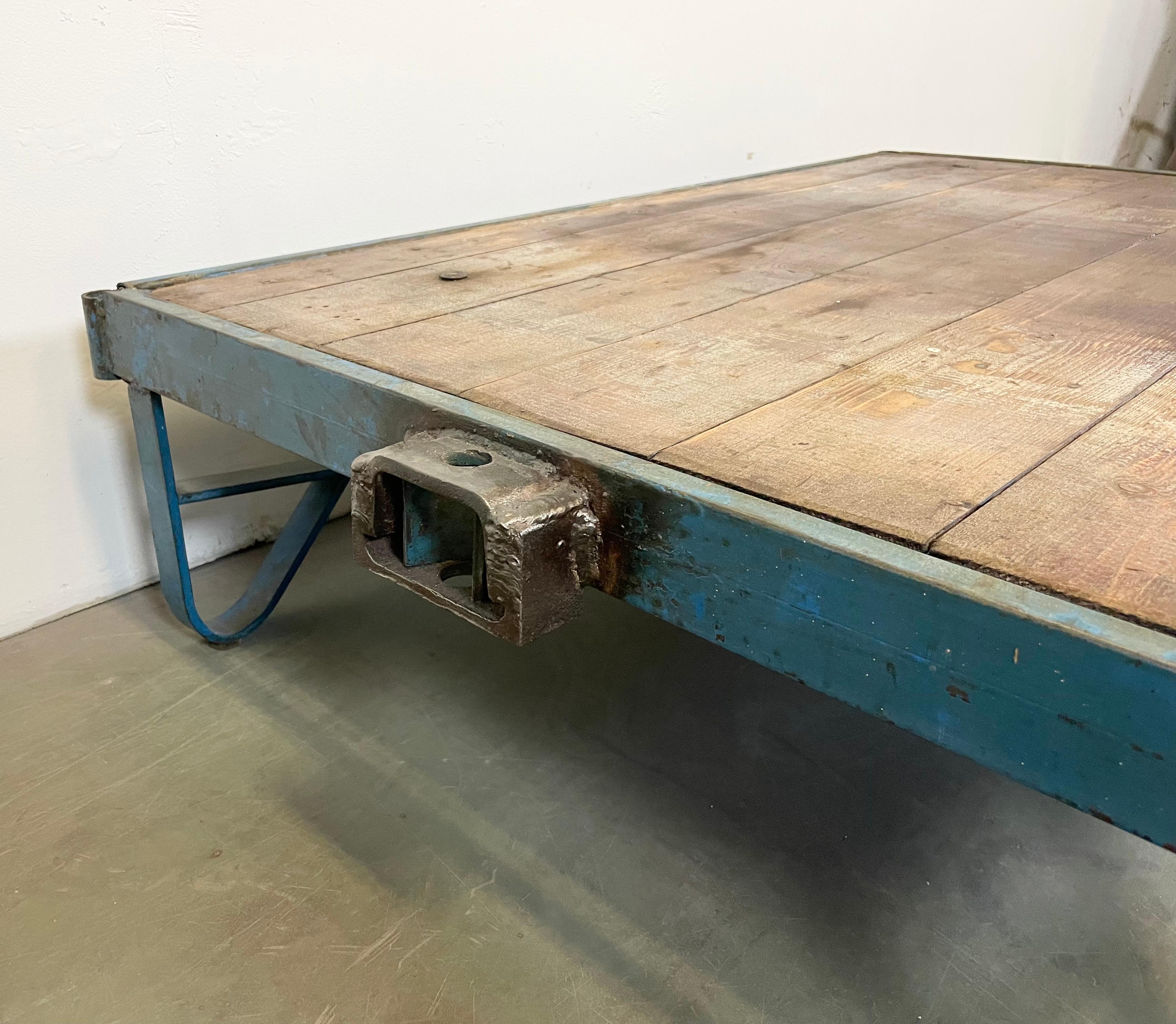 Blue Industrial Coffee Table Cart, 1960s 1