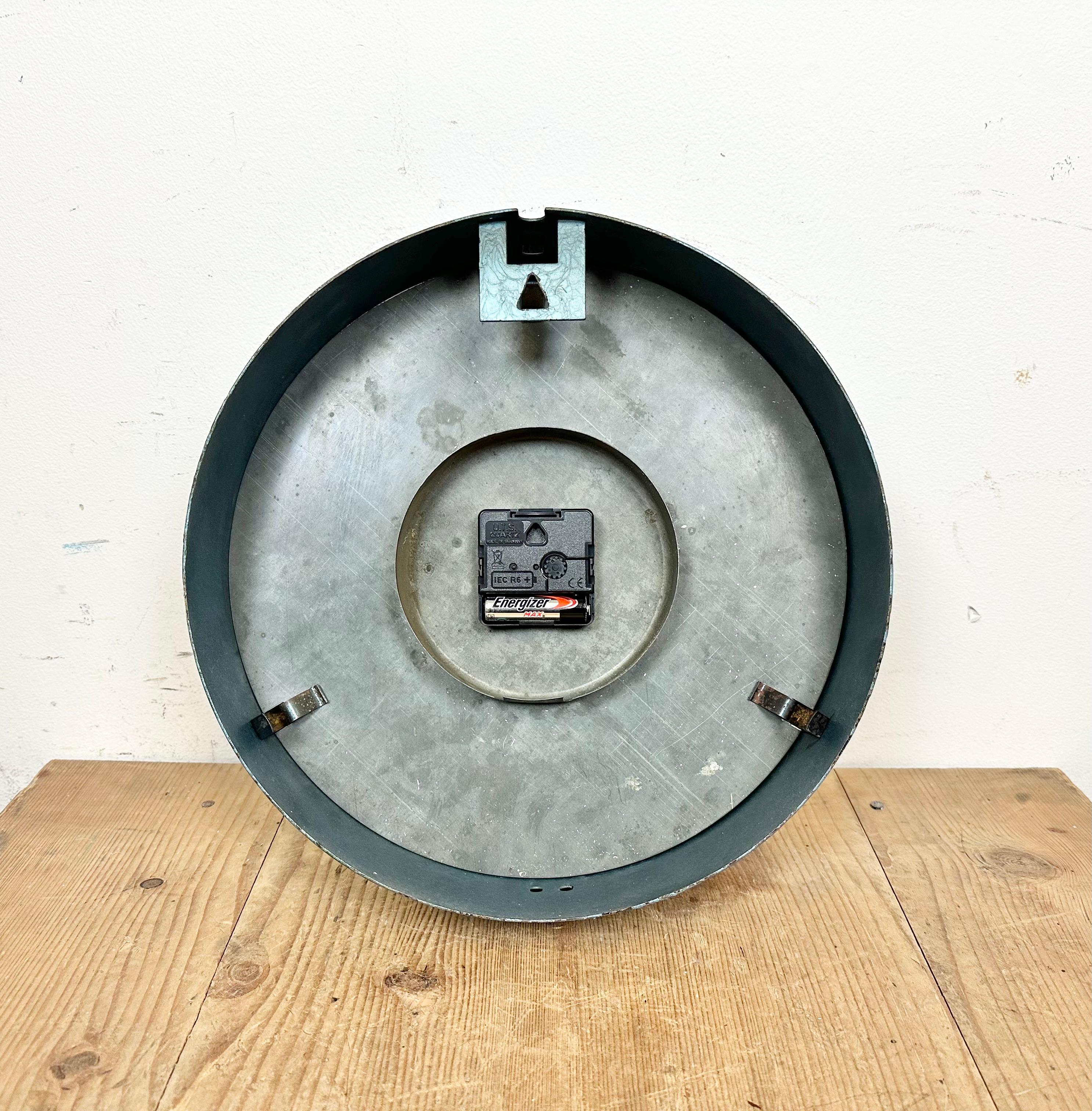 Blue Industrial Factory Wall Clock from Siemens, 1960s For Sale 12
