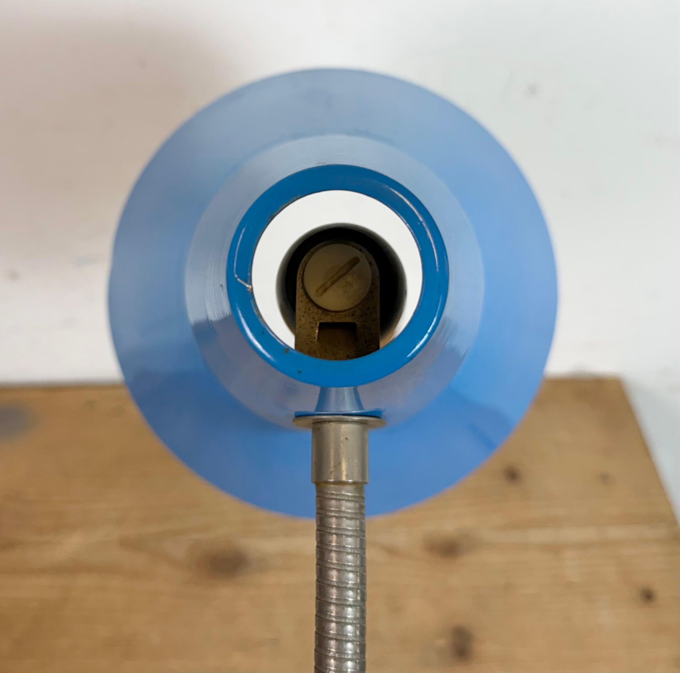 Lampe de table industrielle bleue d'atelier allemand de Reif Dresden, années 1960 en vente 5