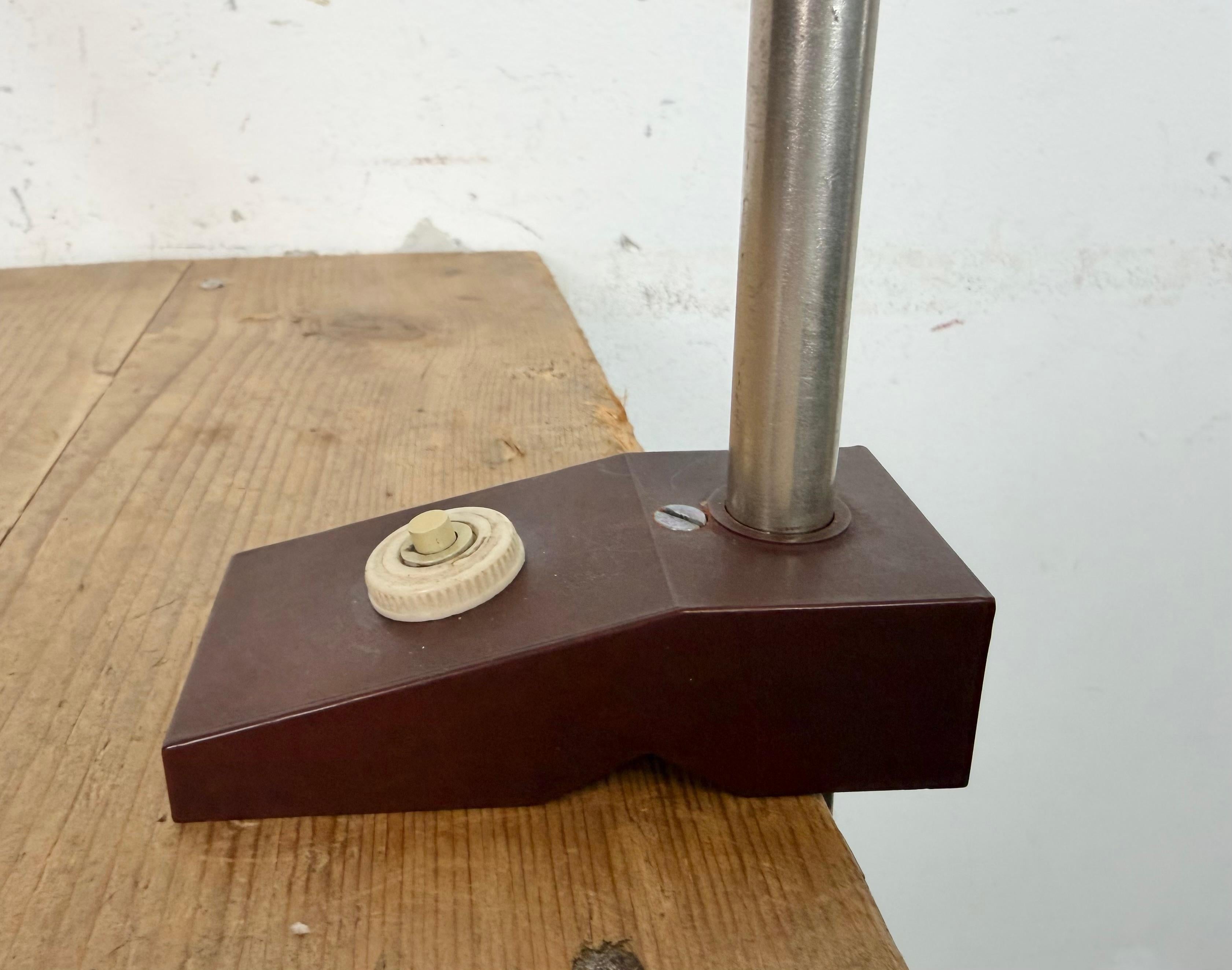 Lampe de table industrielle bleue d'atelier allemand de Reif Dresden, années 1960 Bon état - En vente à Kojetice, CZ