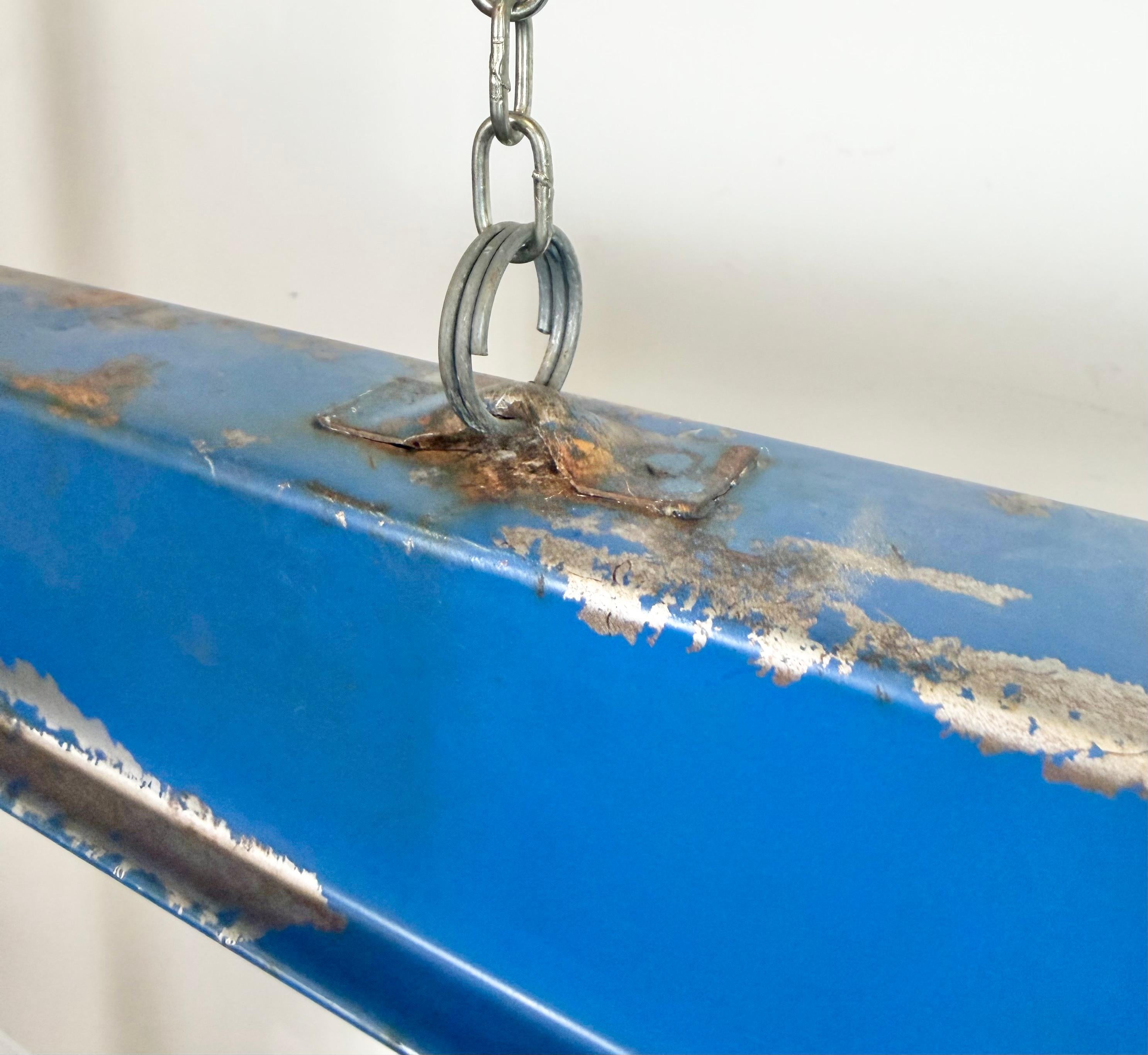 Aluminium Blue Industrial Hanging Tube Light, 1970s en vente