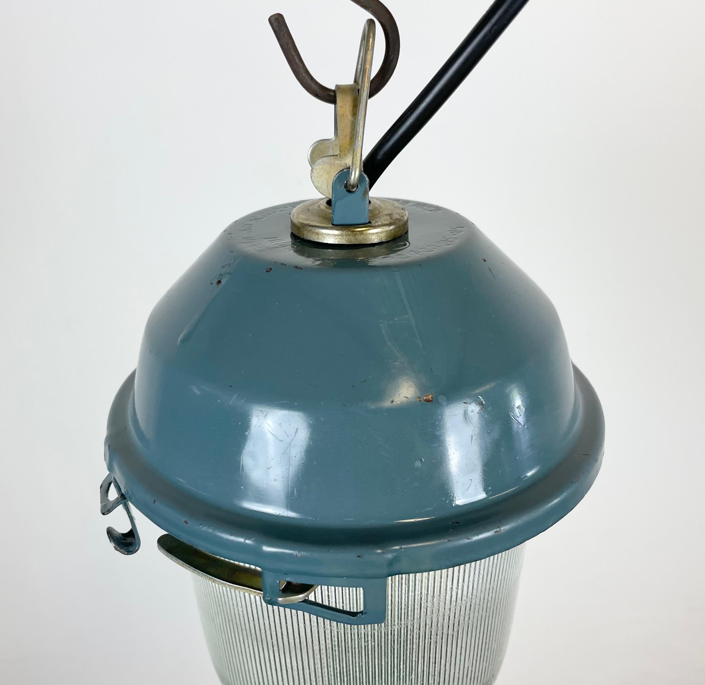 Industriel Lampe à suspension cylindrique industrielle soviétique bleue, années 1970 en vente