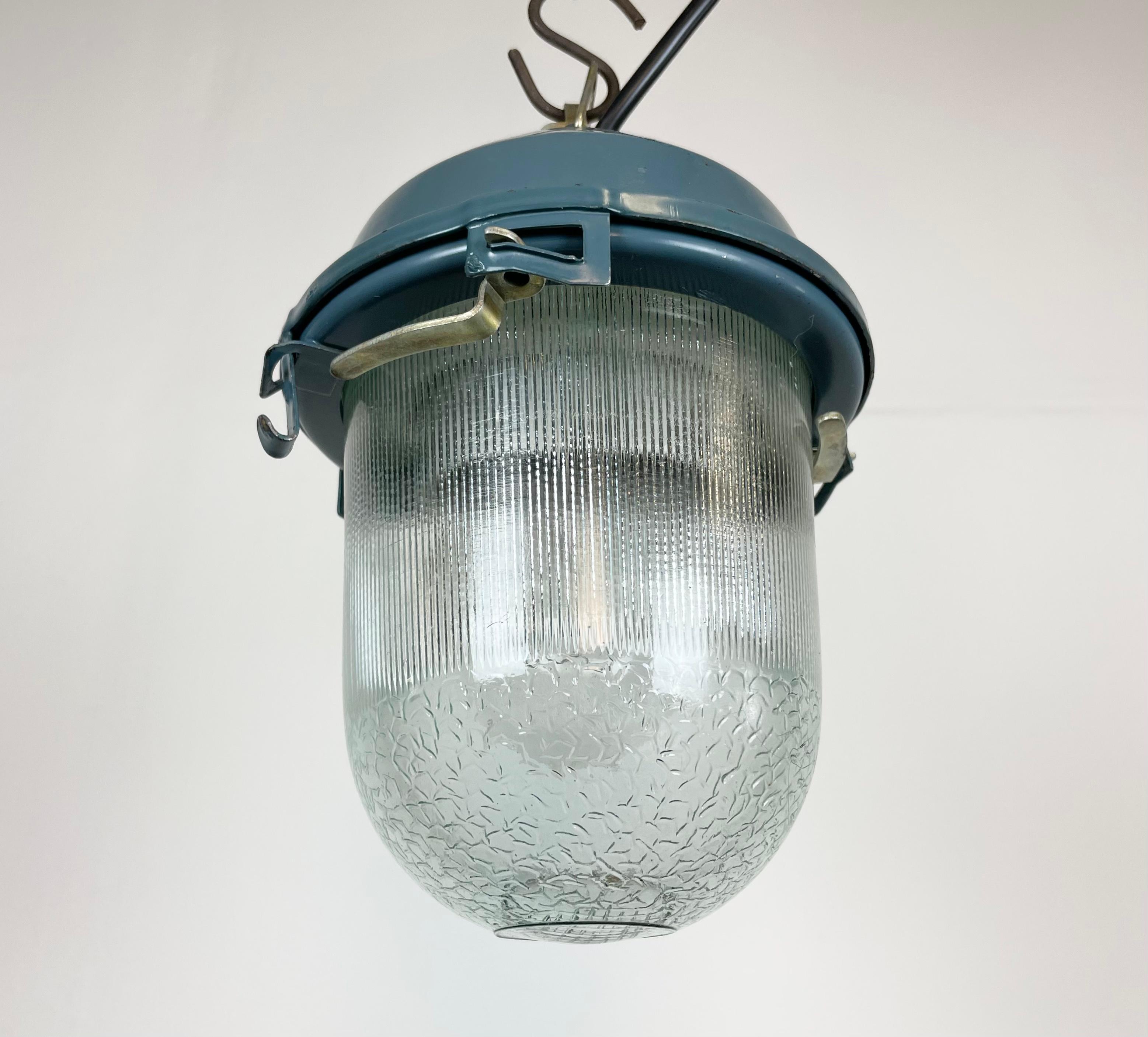 Laccato Lampada a sospensione sovietica industriale blu a forma di bunker, anni '70 in vendita