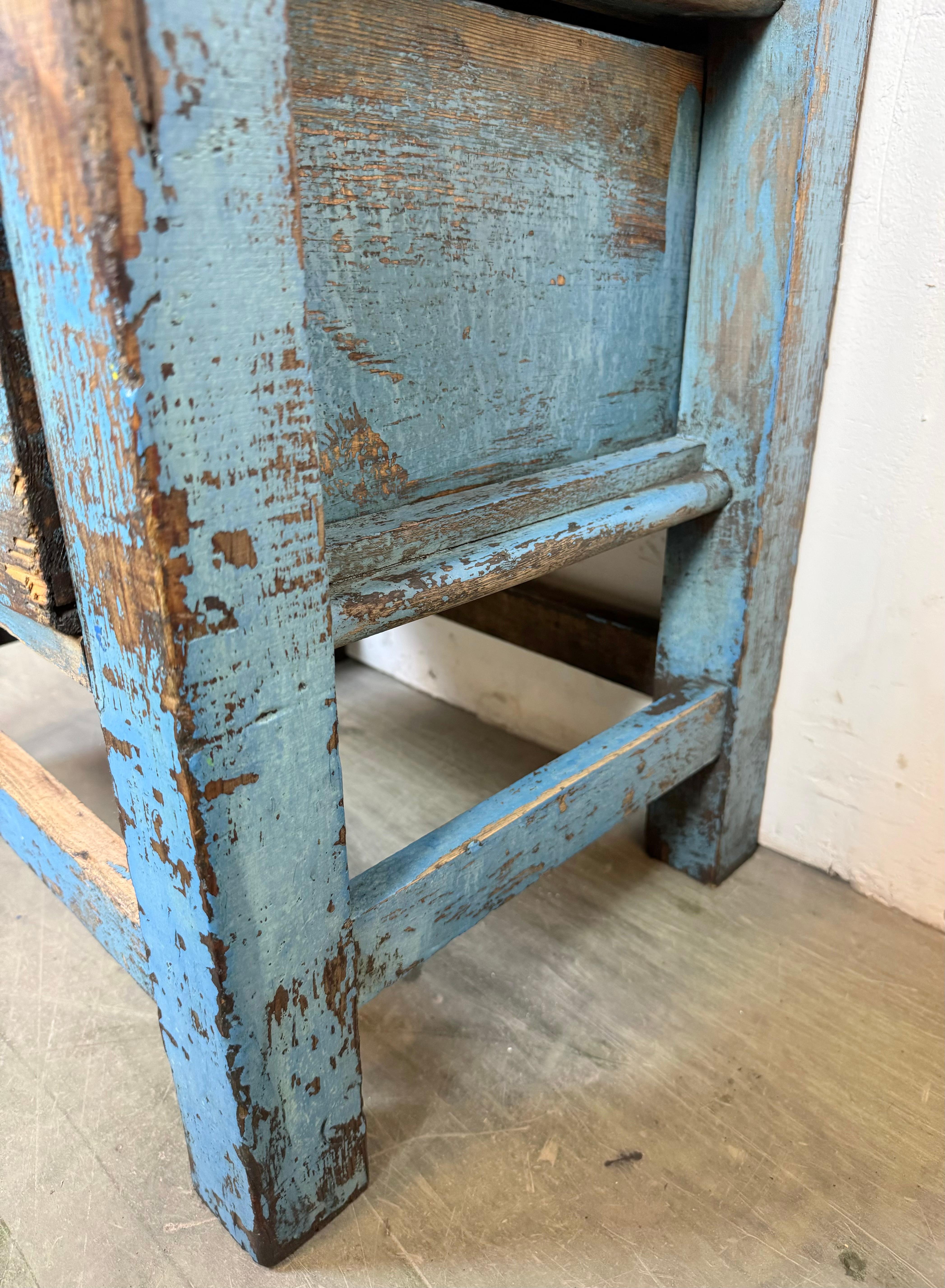 Cassettiera industriale in legno blu, anni '50 in vendita 5