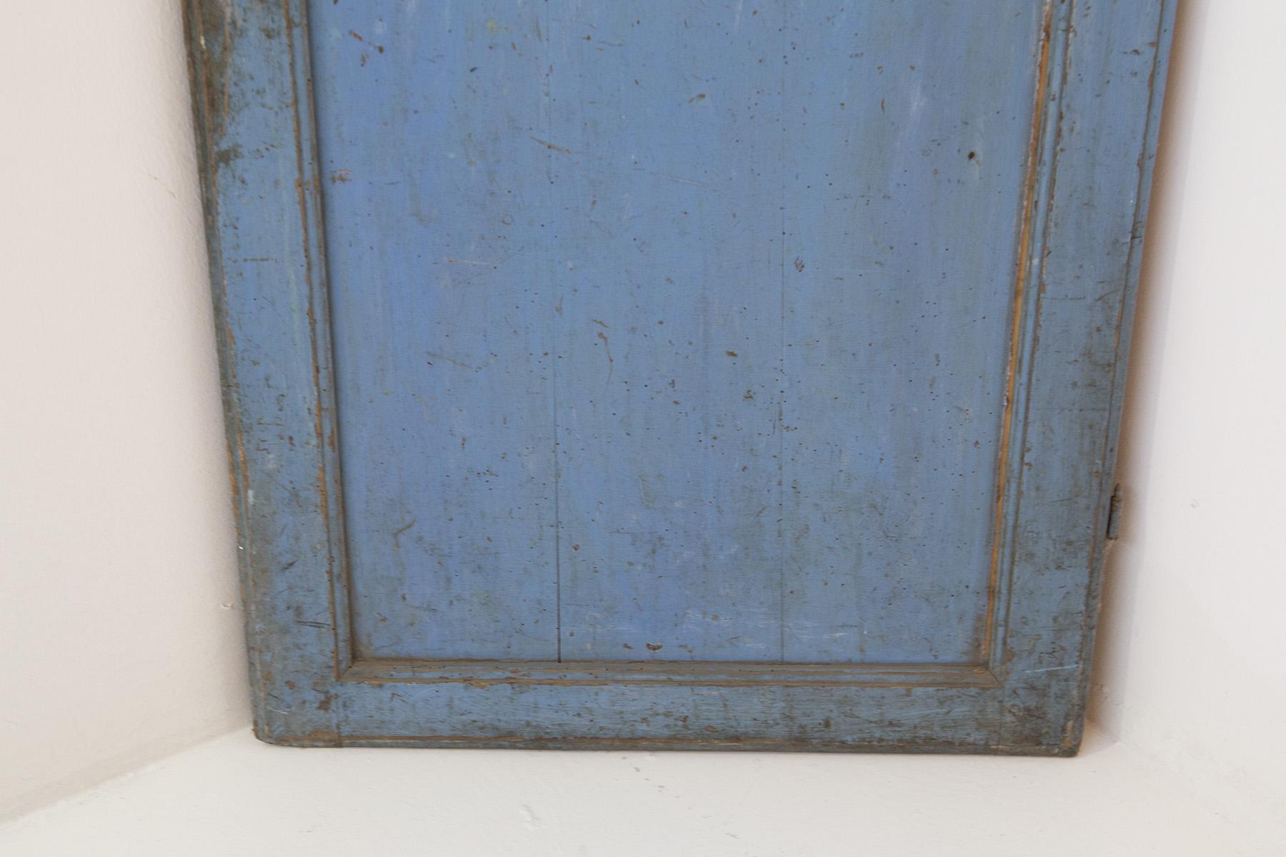 Blue Italian Decorative Door in Fané Style For Sale 1