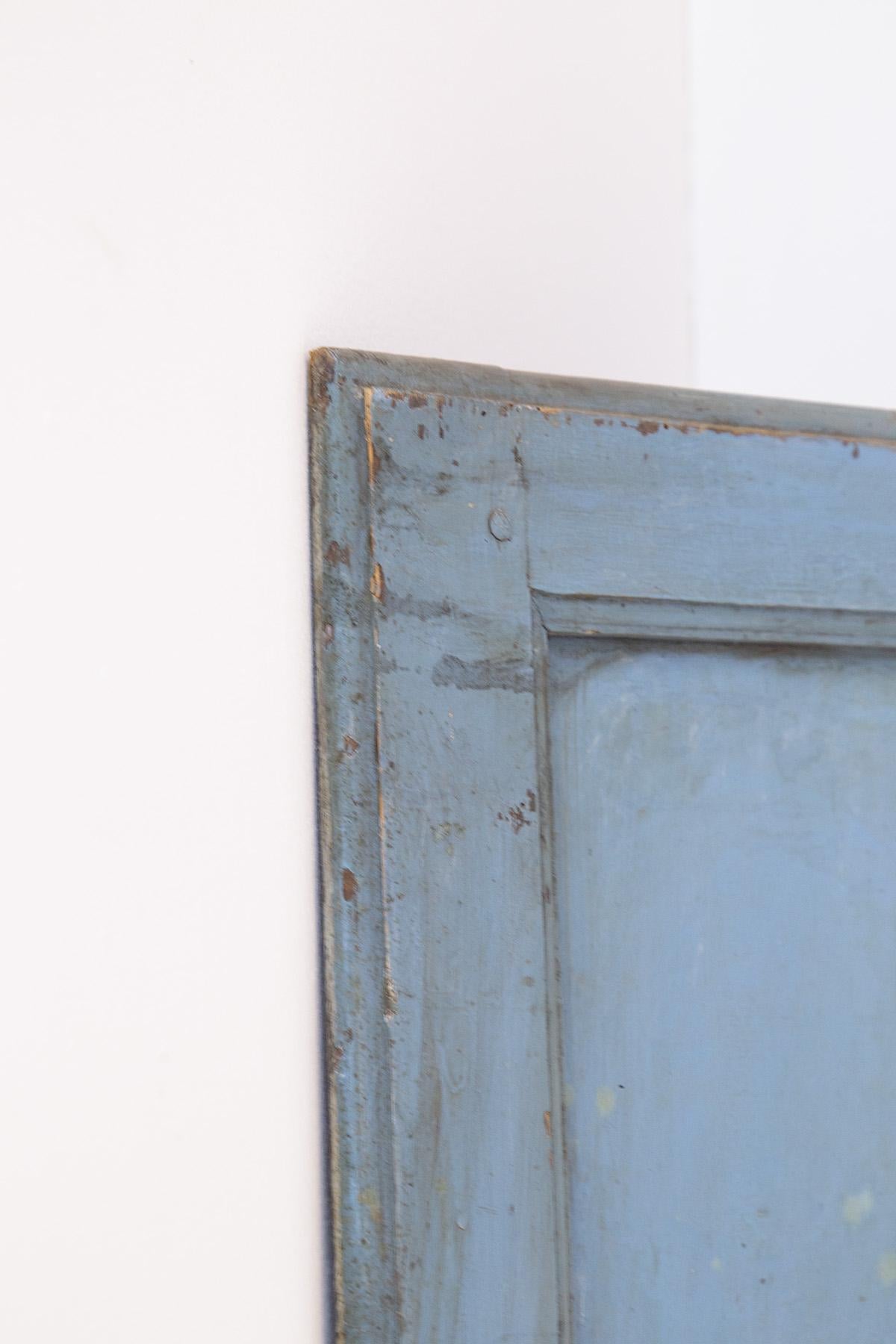 Blue Italian Decorative Door in Fané Style For Sale 3