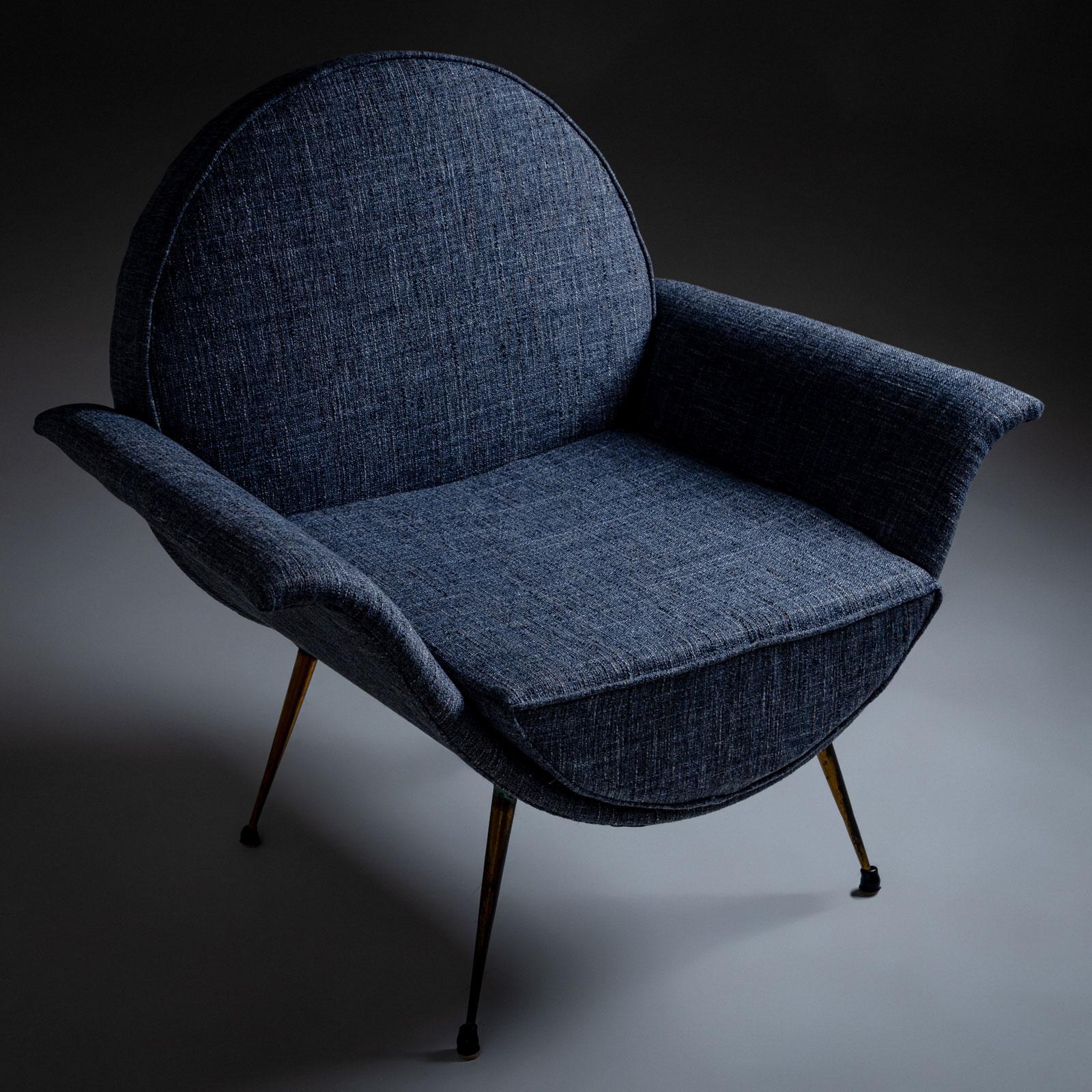 Fauteuil de salon italien bleu, milieu du 20e siècle en vente 5