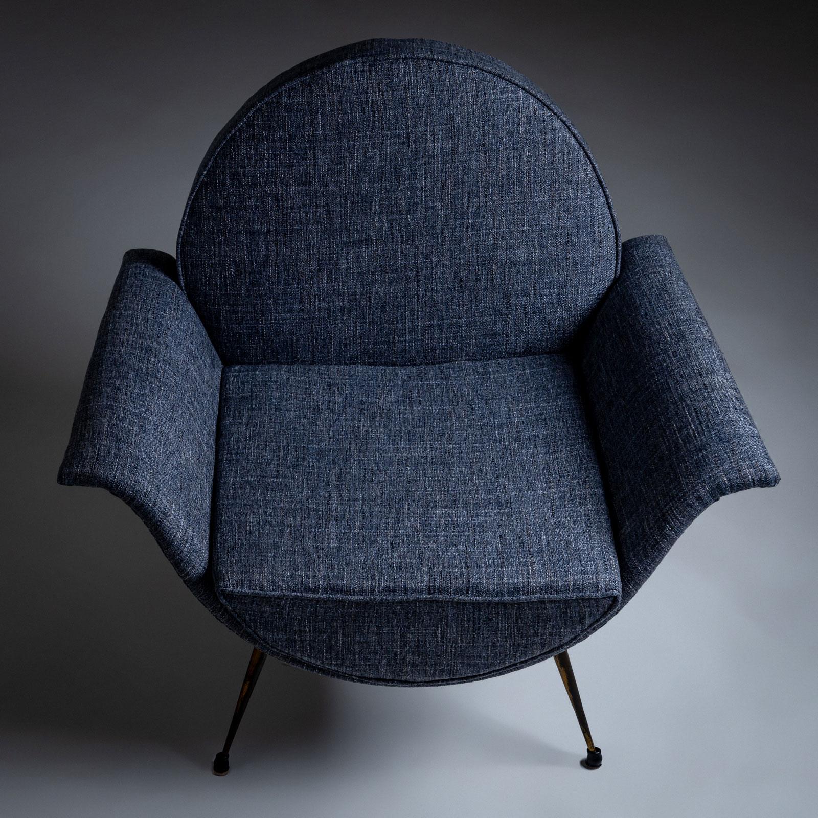 Laiton Fauteuil de salon italien bleu, milieu du 20e siècle en vente