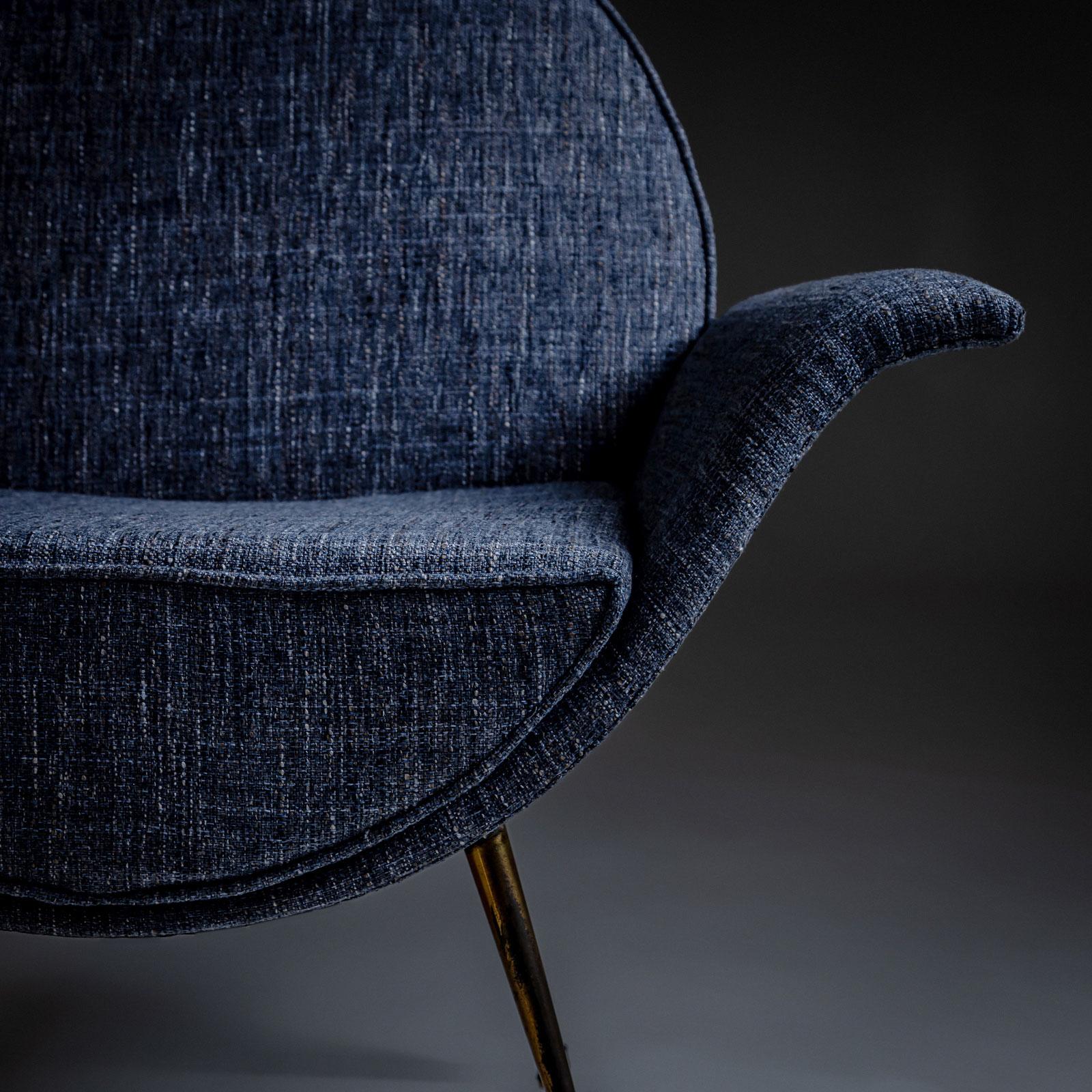 Fauteuil de salon italien bleu, milieu du 20e siècle en vente 3