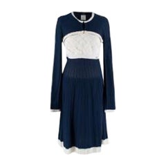 Vestido plisado y bolero azul y marfil