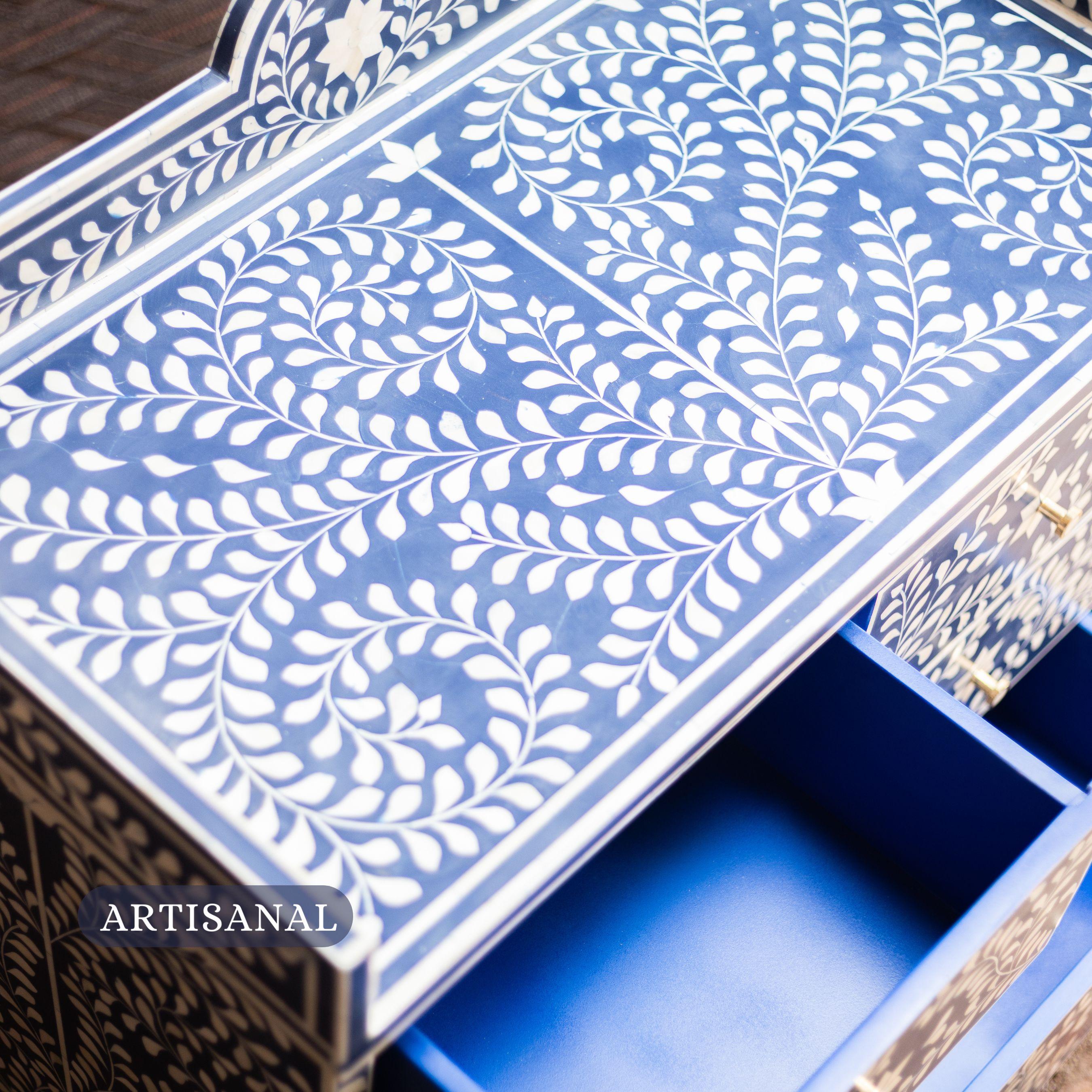 Commode à langer en marqueterie Blue Ivy, mobilier de chambre d'enfant par Artisanal en vente 3