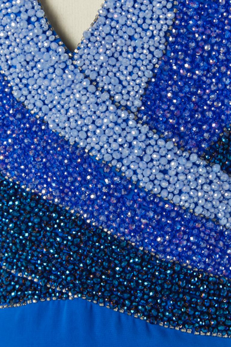 Abito da sera in jersey e tulle blu con perline blu Gai Mattiolo Love to Love In condizioni ottime in vendita a Saint-Ouen-Sur-Seine, FR