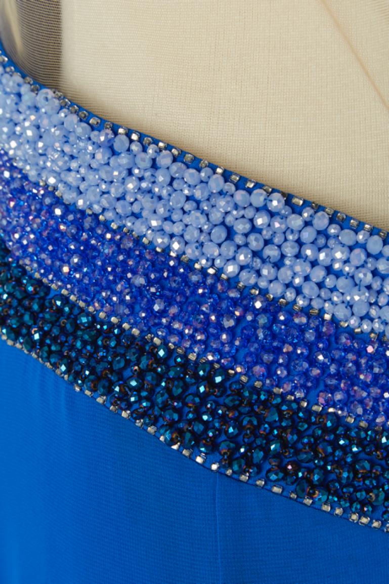 Abito da sera in jersey e tulle blu con perline blu Gai Mattiolo Love to Love in vendita 3