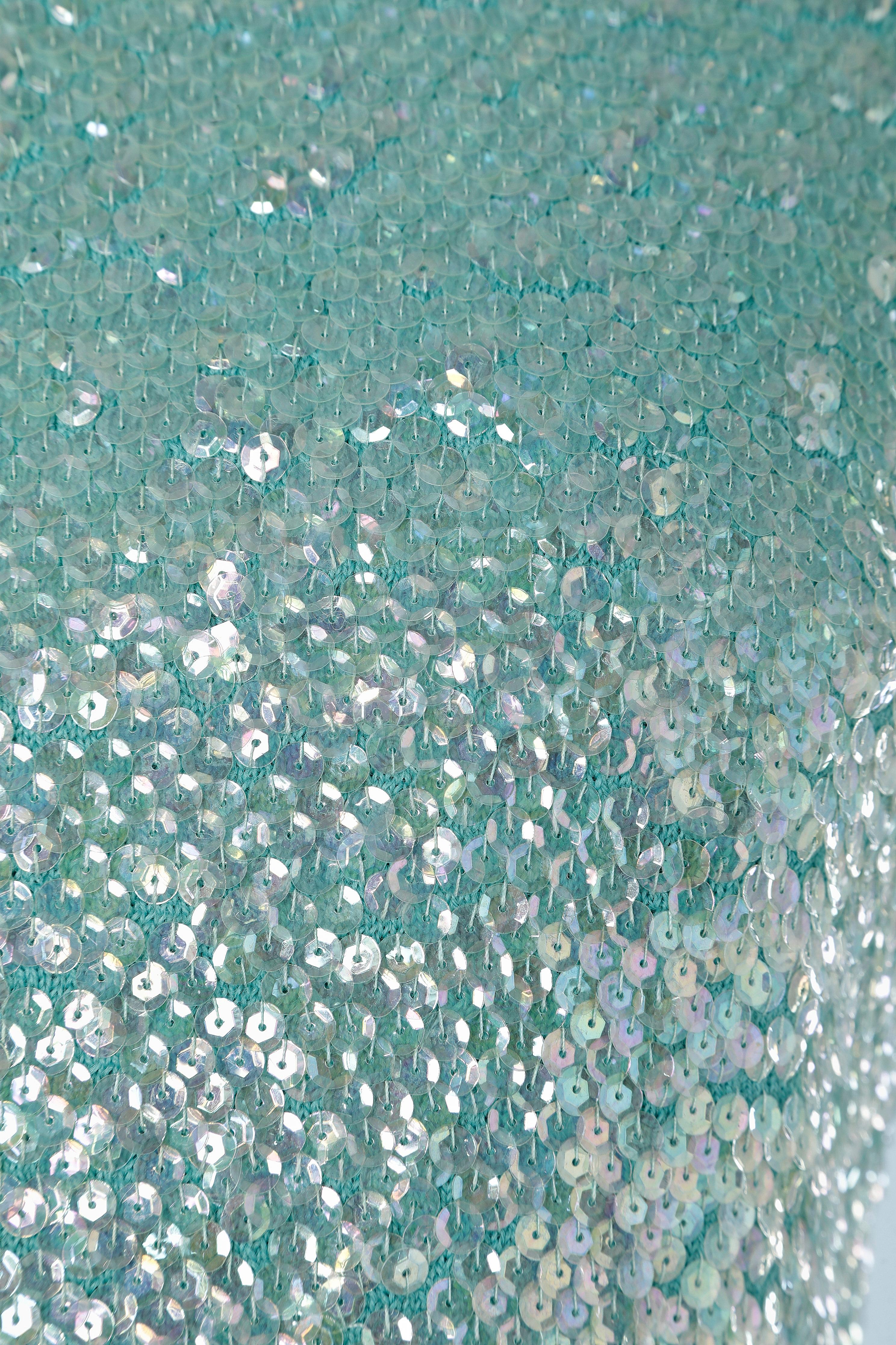Blue knit sleeveless top covered with sequin, beads and rhinestone Lady Susan In Excellent Condition For Sale In Saint-Ouen-Sur-Seine, FR