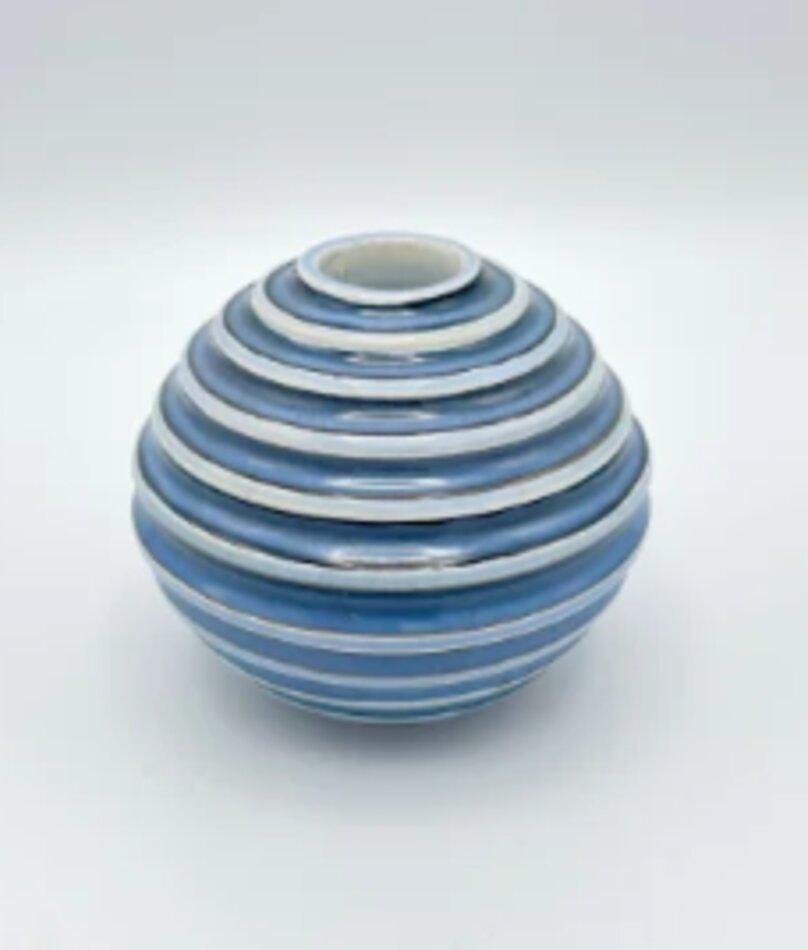Blaue Kulva-Vase von Ewald Dahlskog (Glasiert) im Angebot