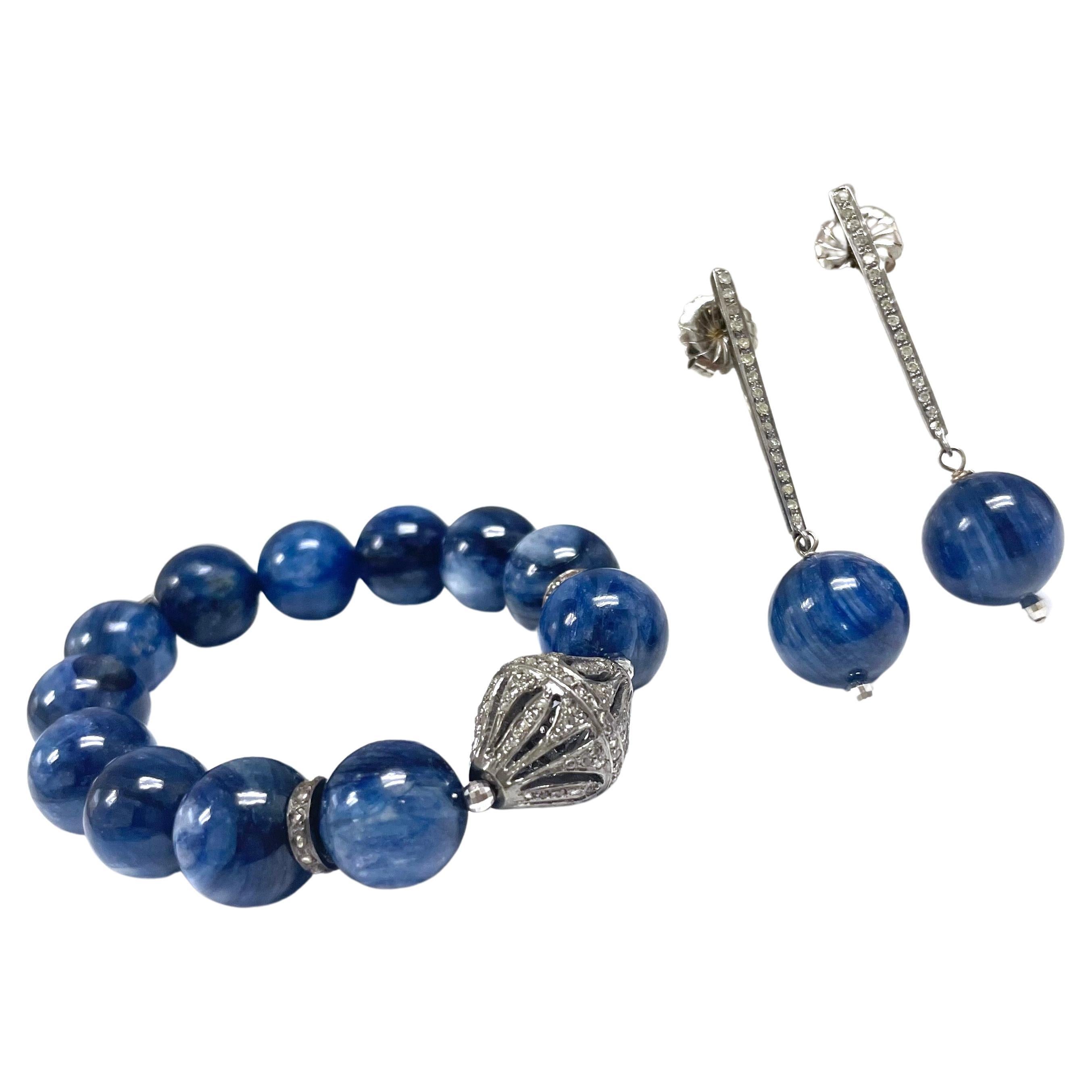 Artisan Blue Kyanite and Diamond Paradizia Bracelet For Sale