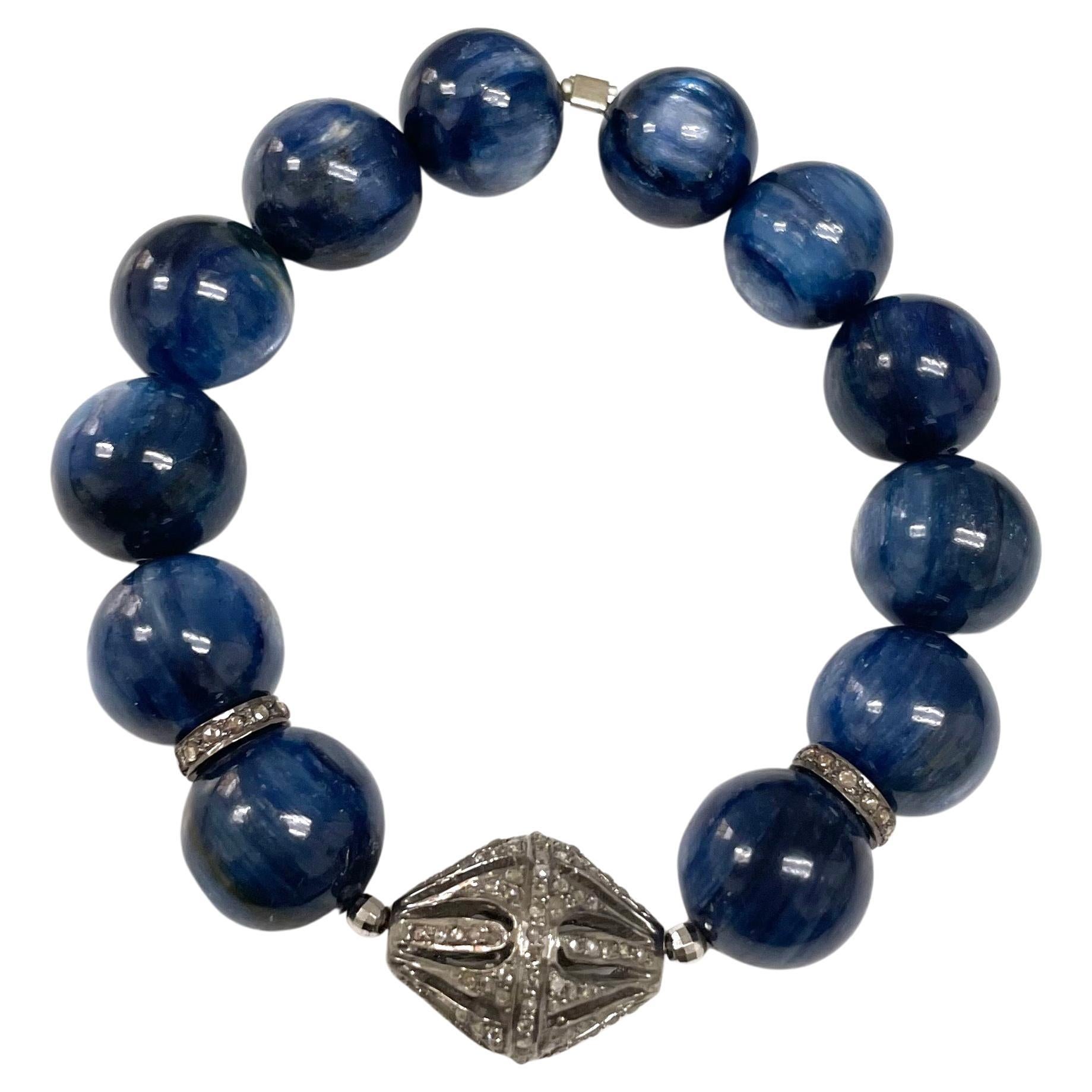 Bracelet de Kyanite bleue et diamants en vente 1