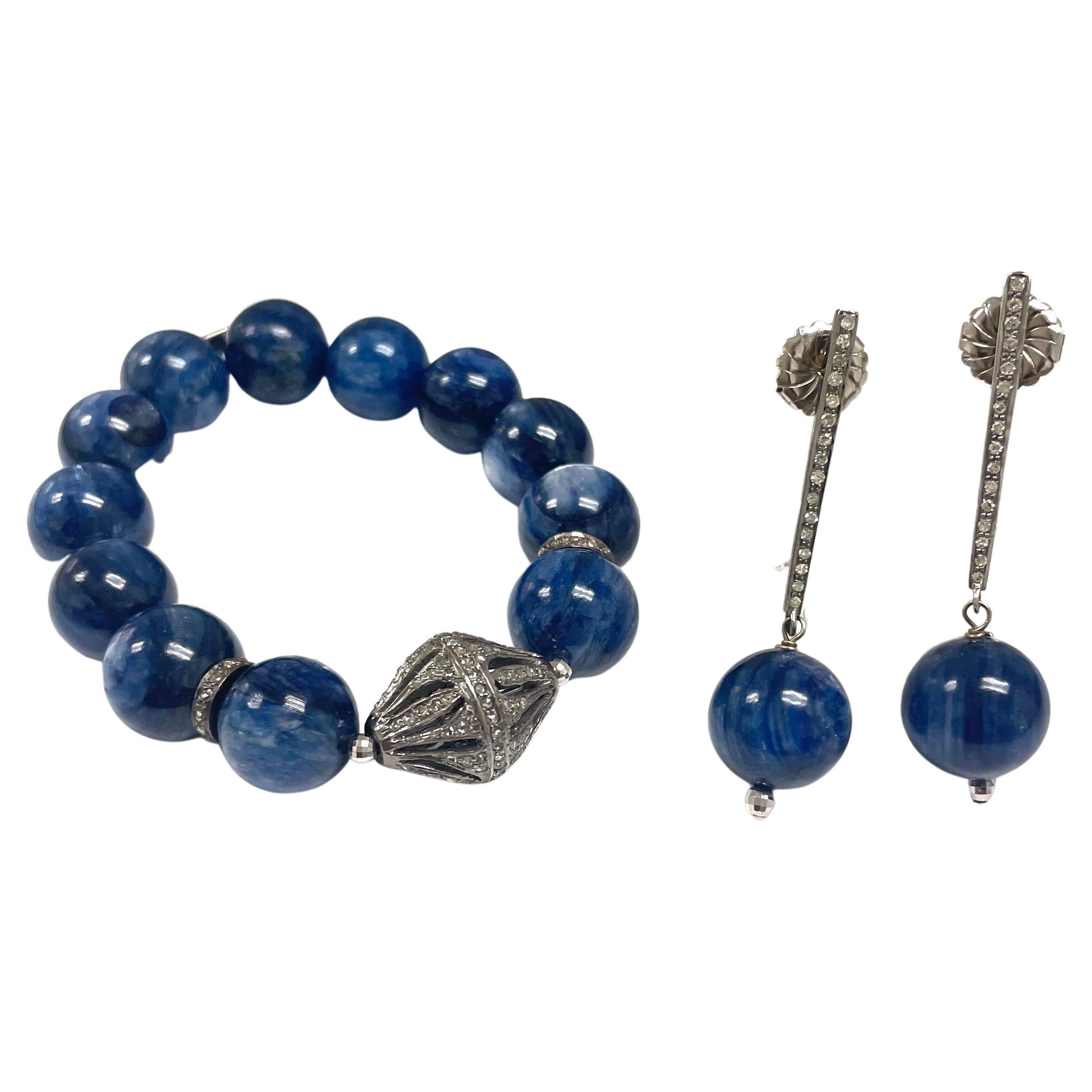 Blue Kyanite and Diamond Paradizia Bracelet For Sale 2