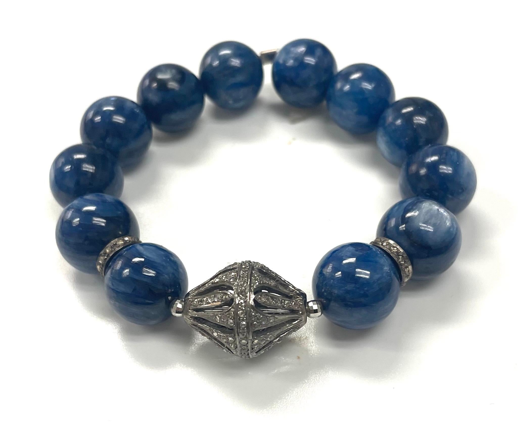 Blue Kyanite and Diamond Paradizia Bracelet For Sale 3