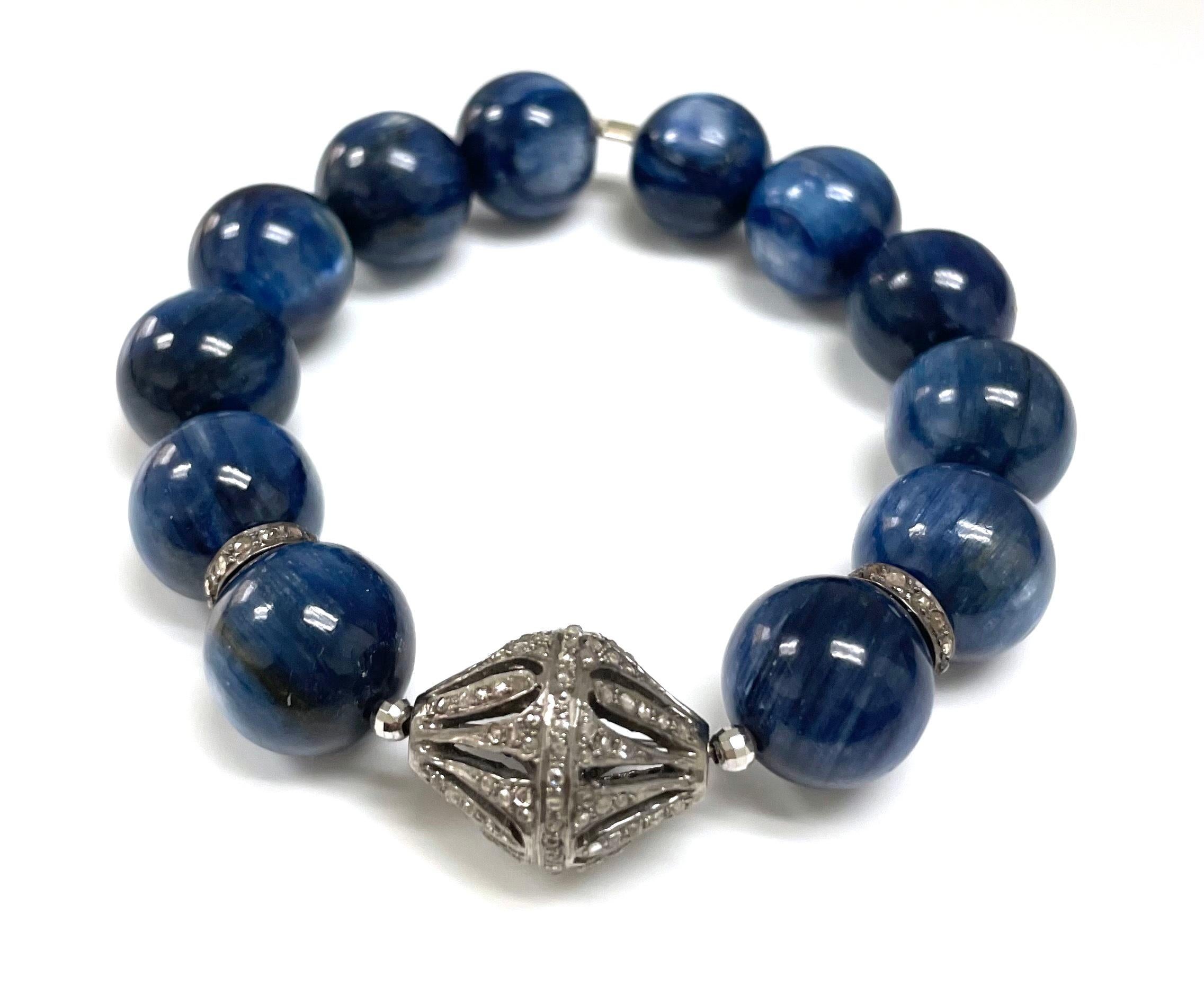 Bracelet de Kyanite bleue et diamants en vente 3